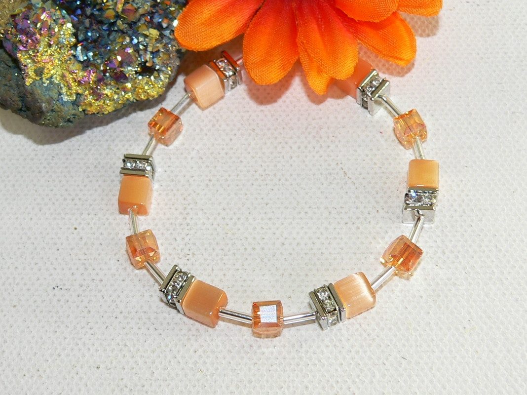 traumschmuck Perlenarmband 507.-a Armband Würfel Cat Eye Kristall Glas AB Strass (Valentinstag, Muttertag), handgefertigt, Made in Germany