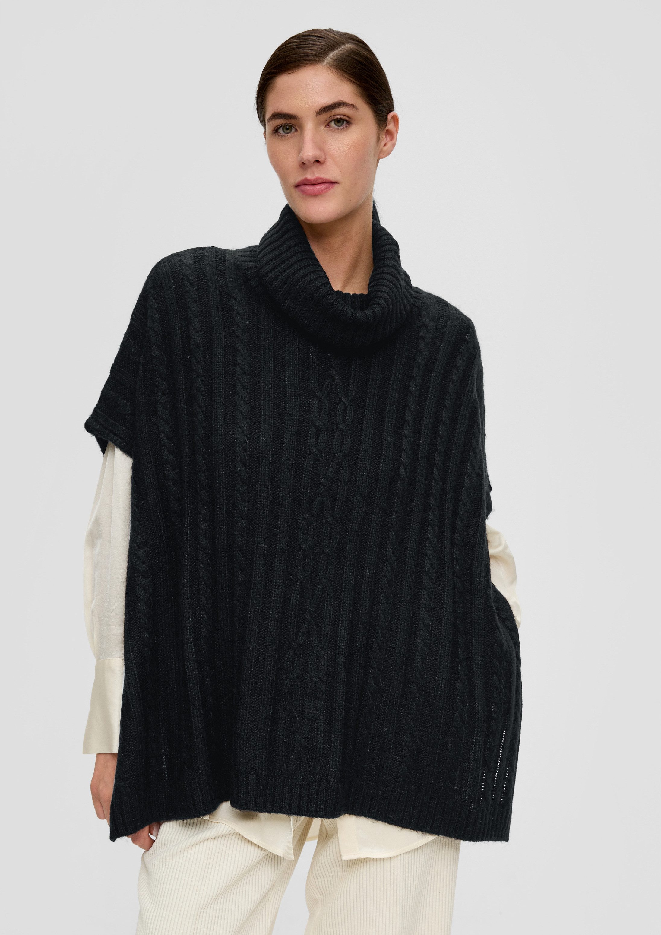 s.Oliver Poncho Strickjacke Oversized Strickponcho aus Wollmix