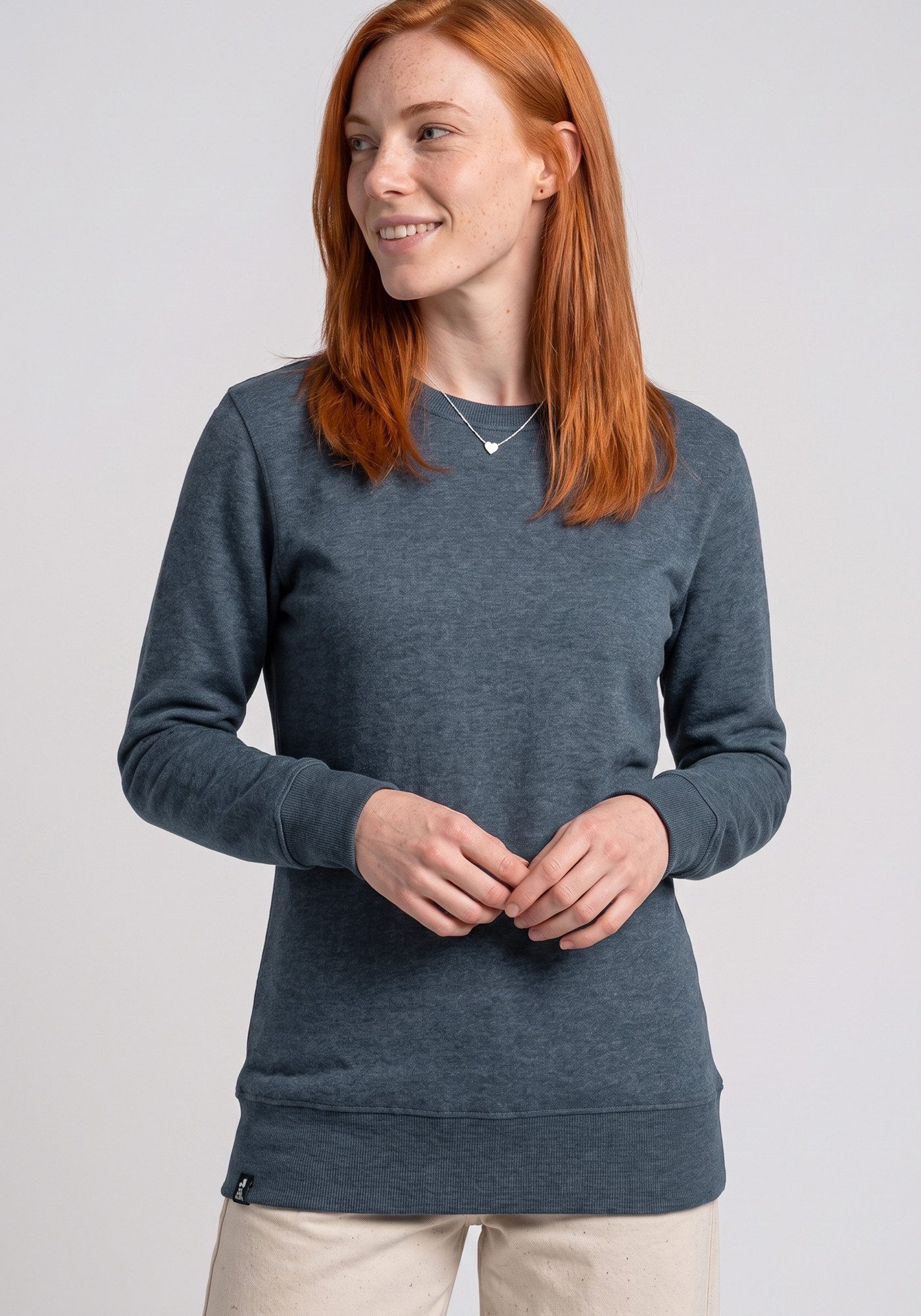 Alife & Kickin Sweatshirt LottaAK A schlichter Sweater mit Herz-Aufnäher in tollen Farben – Bild 2 von 5