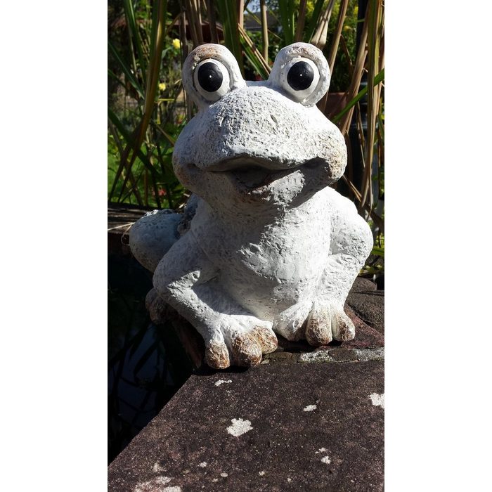 MystiCalls Gartenfigur Niedlicher Frosch sitzend 30 cm