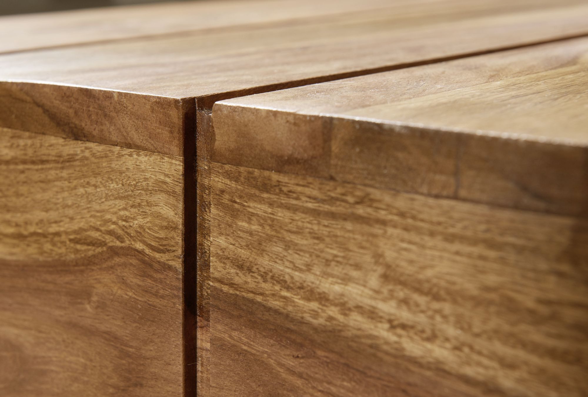 FineBuy Couchtisch rechteckig Massivholz 120 cm – Wohnzimmertisch eckig im Block Design | Moderner Holztisch handgefertigt | Design Naturmöbel – Bild 4 von 5