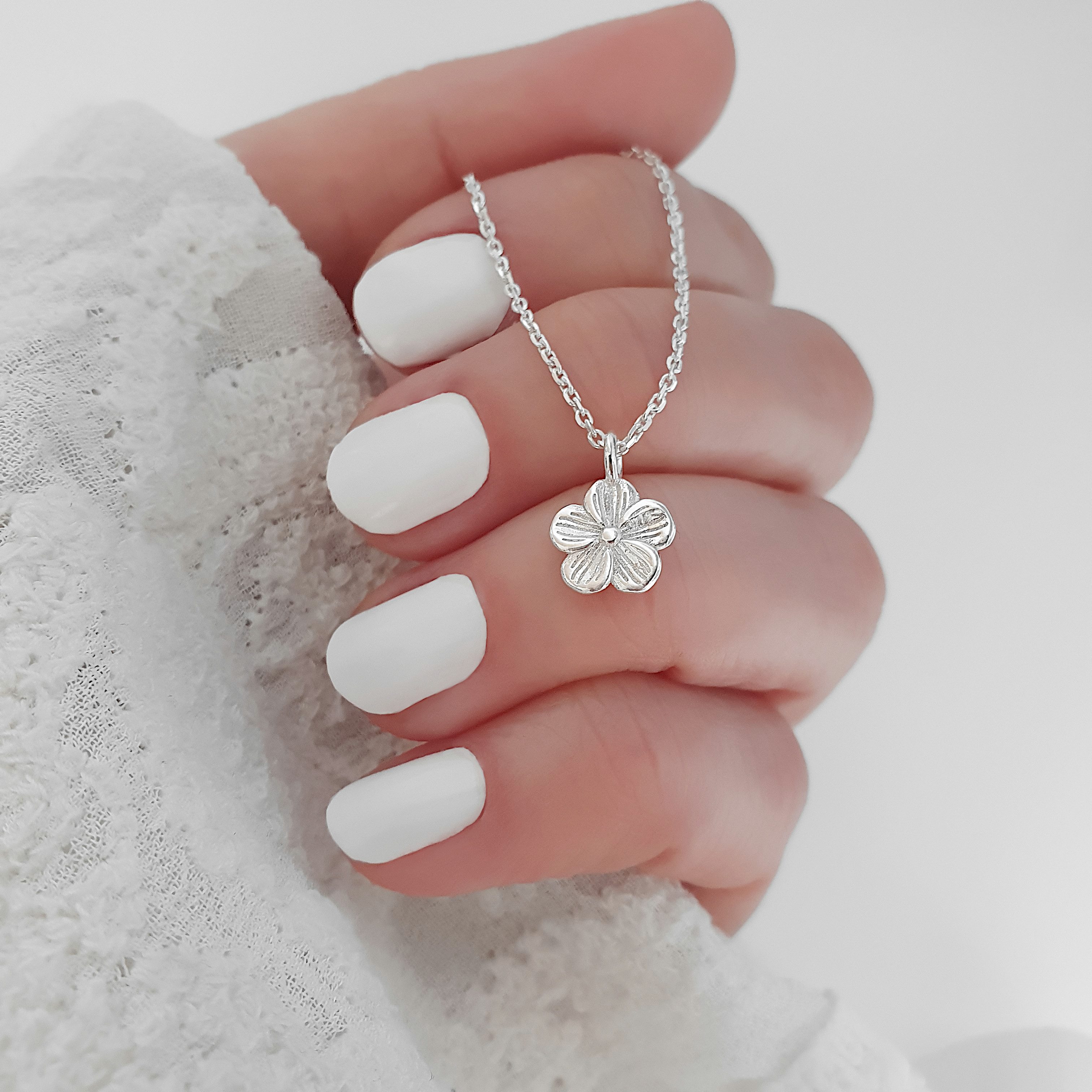 SCHOSCHON Kette mit Anhänger Kirschblüten (Blumenanhänger, zart), Floral günstig online kaufen