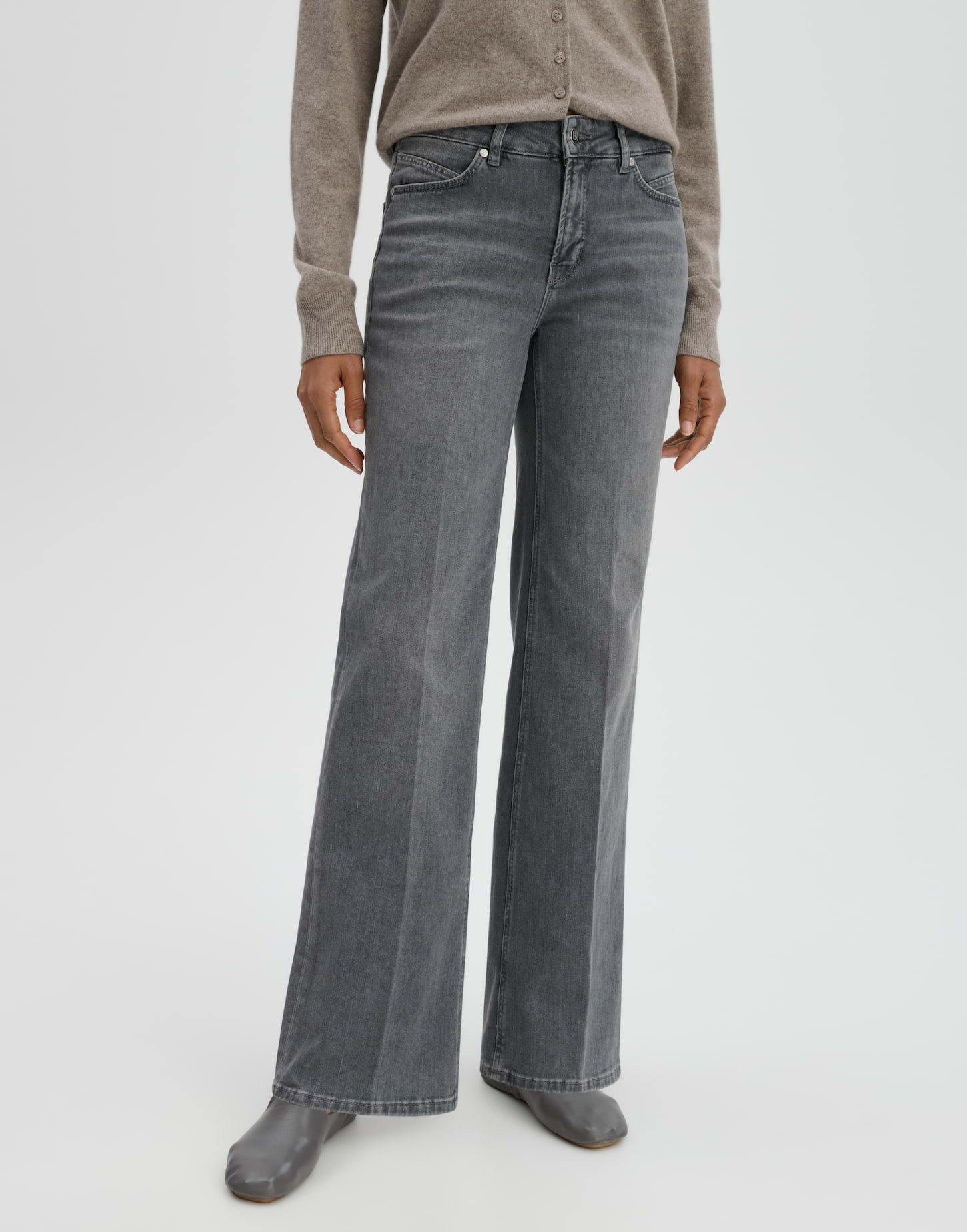 someday Bootcut-Jeans CARIE ICONIC aus BCI Cotton Mix Mid Rise leicht ausgestelltes Bein, elastischer Stoff