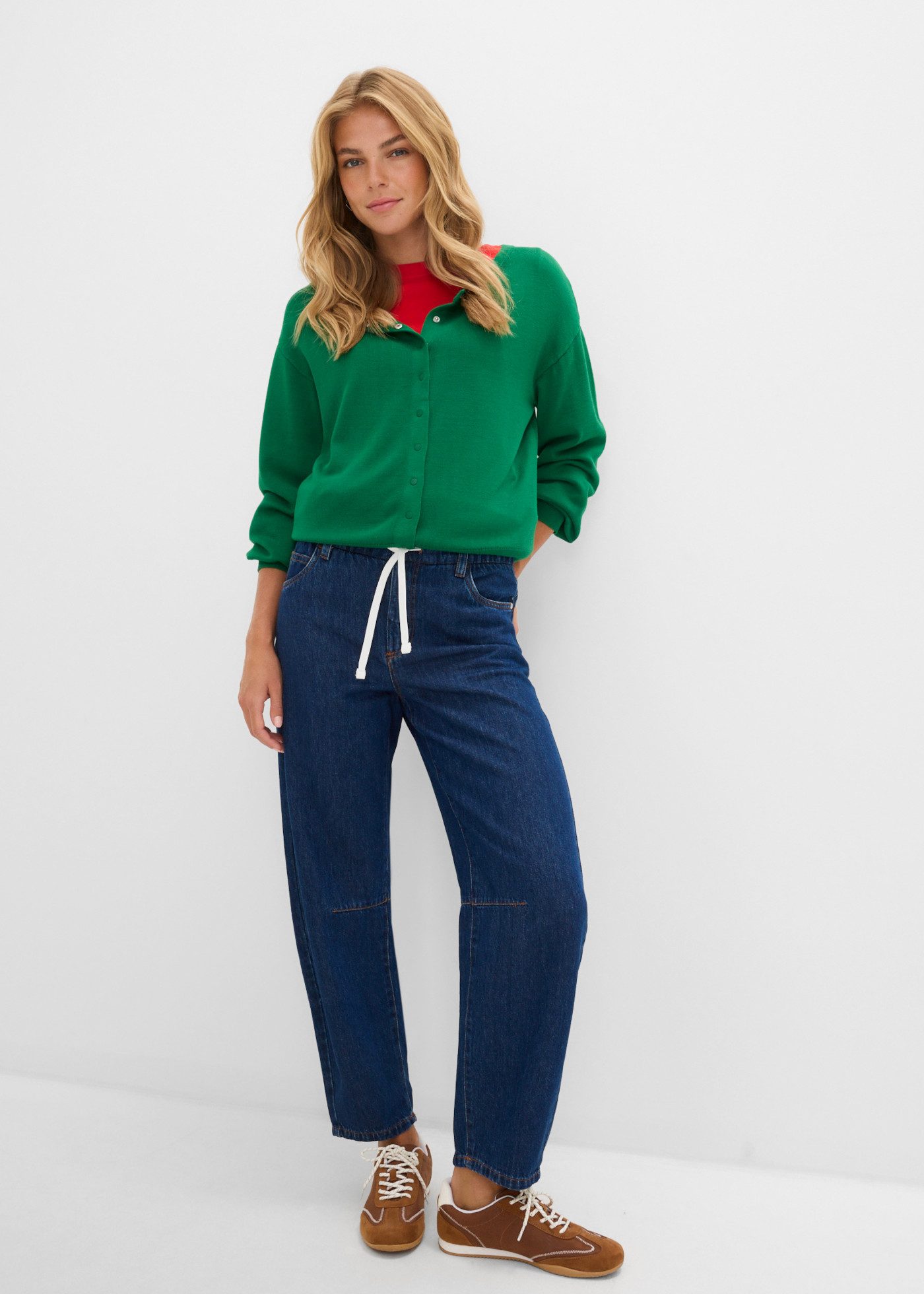 bonprix Loose-fit-Jeans Barrel-Jeans, mit Mid Waist-Bund, in Cropped-Länge, aus Baumwolle – Bild 5 von 5