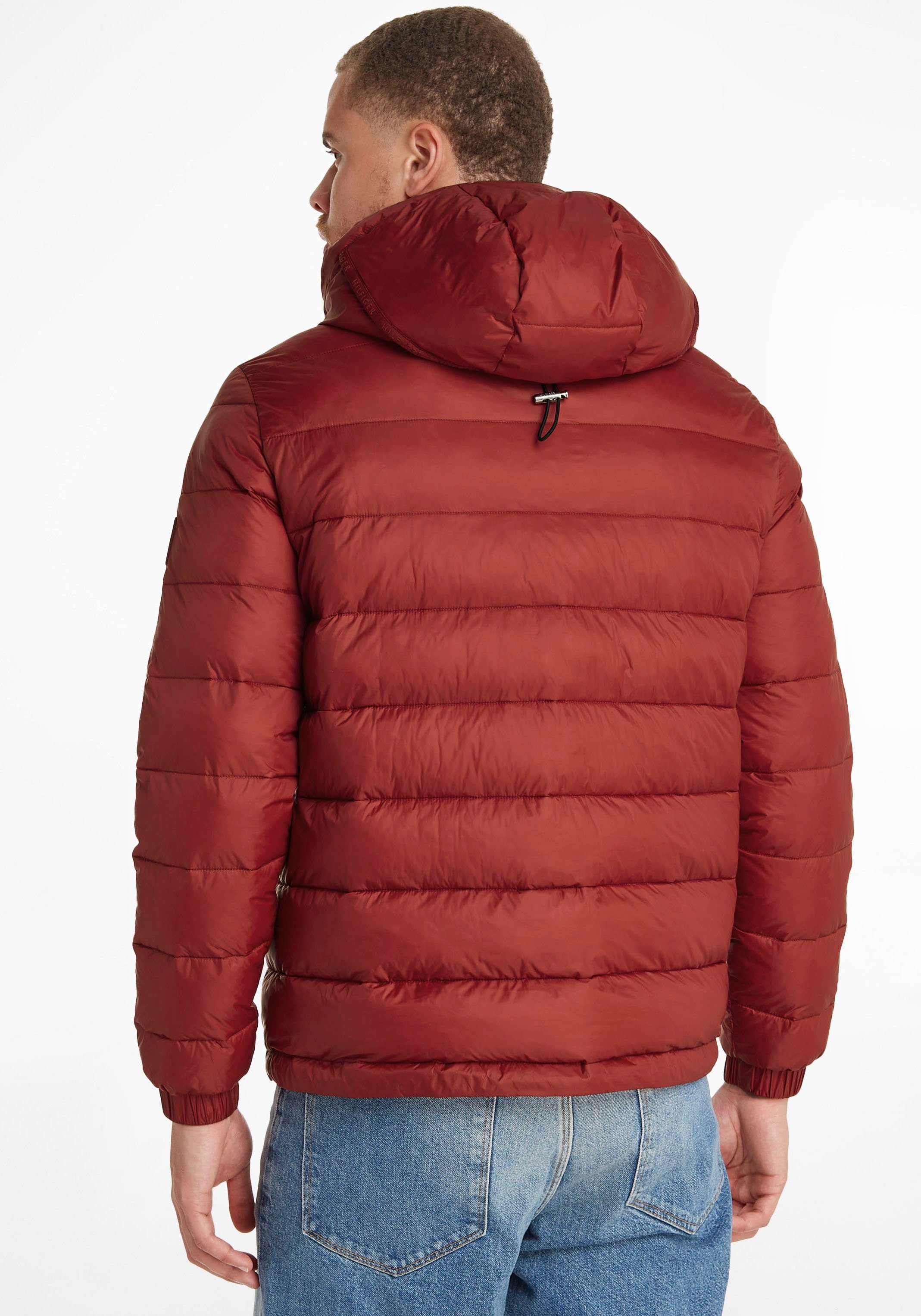 Tommy Hilfiger Steppjacke QUILTED HOODED JACKET mit Reißverschlusstaschen  seitlich und innen