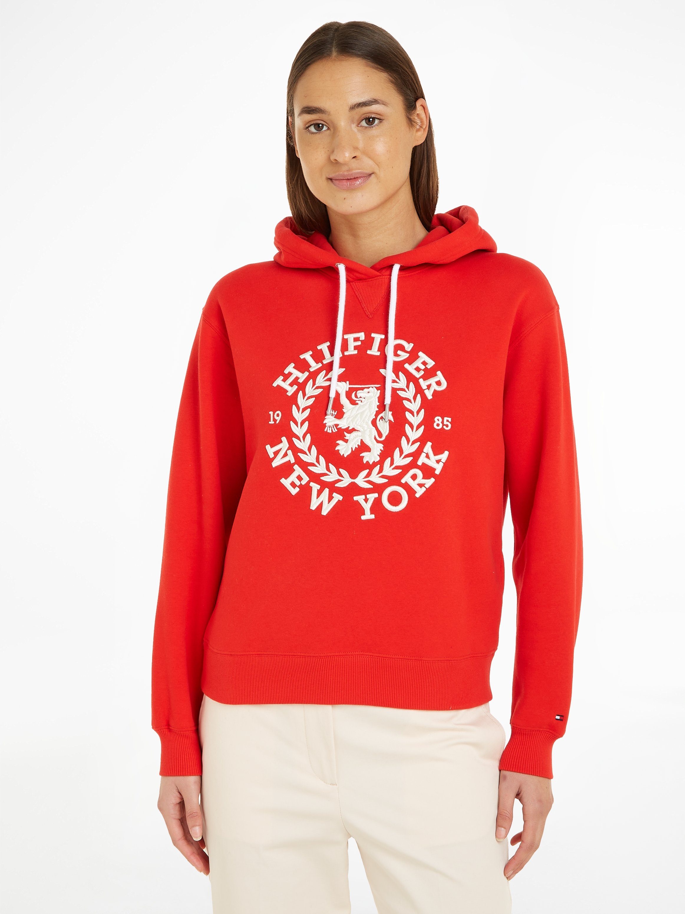 Tommy Hilfiger Kapuzensweatshirt REG CREST HOODIE mit gesticktem Logoschriftzug Fierce_Red