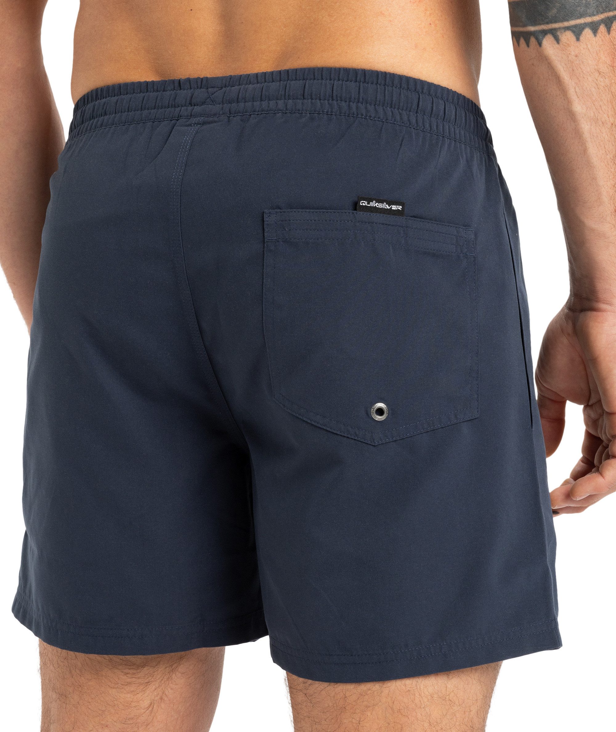 Quiksilver Badeshorts EVERYDAY VOLLEY 15 unifarbene Optik, mit kontrastfarbenen Details, Straight-Leg-Passform