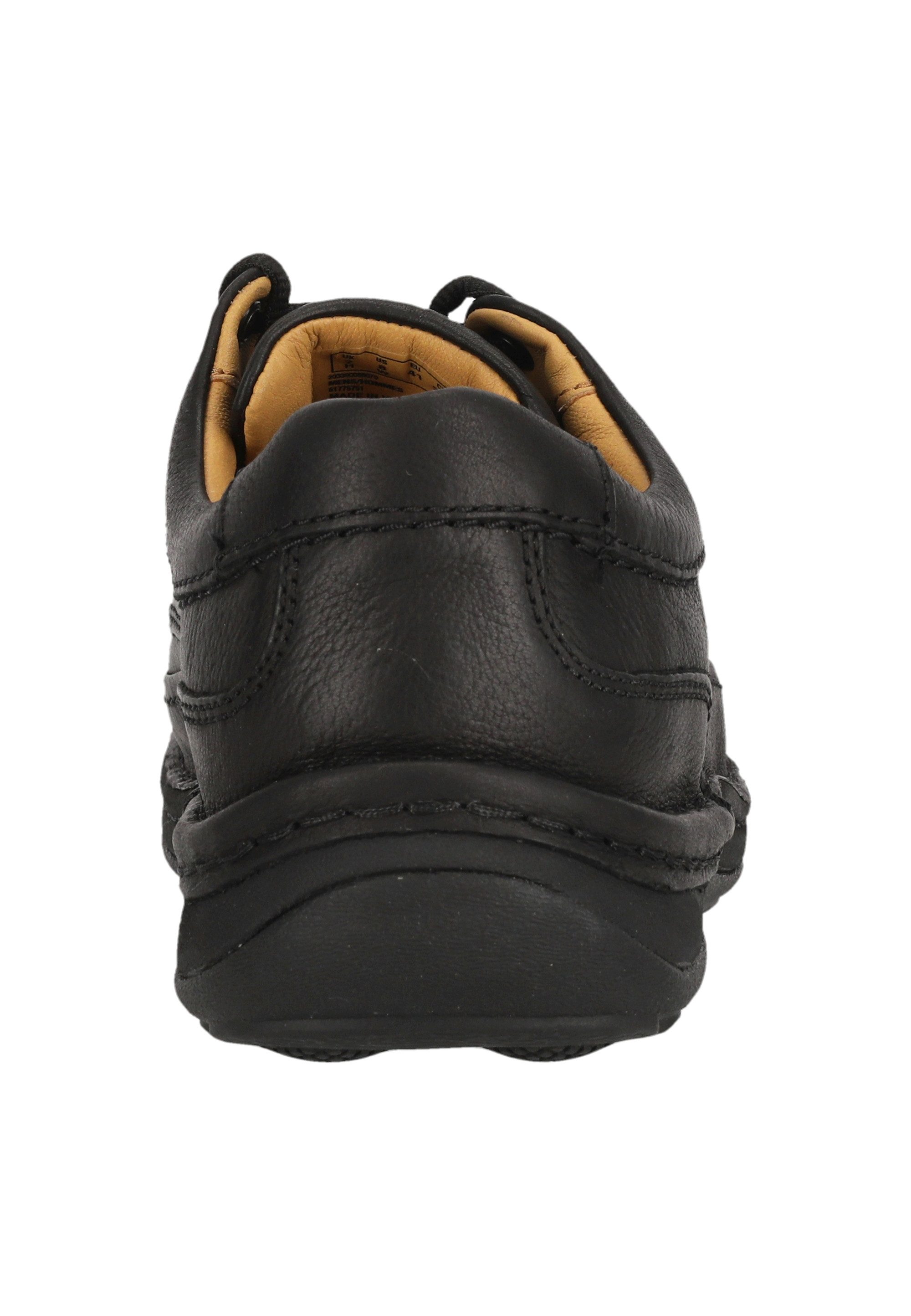 Clarks Nature Schnürschuh mit super weichem Schaffellfutter