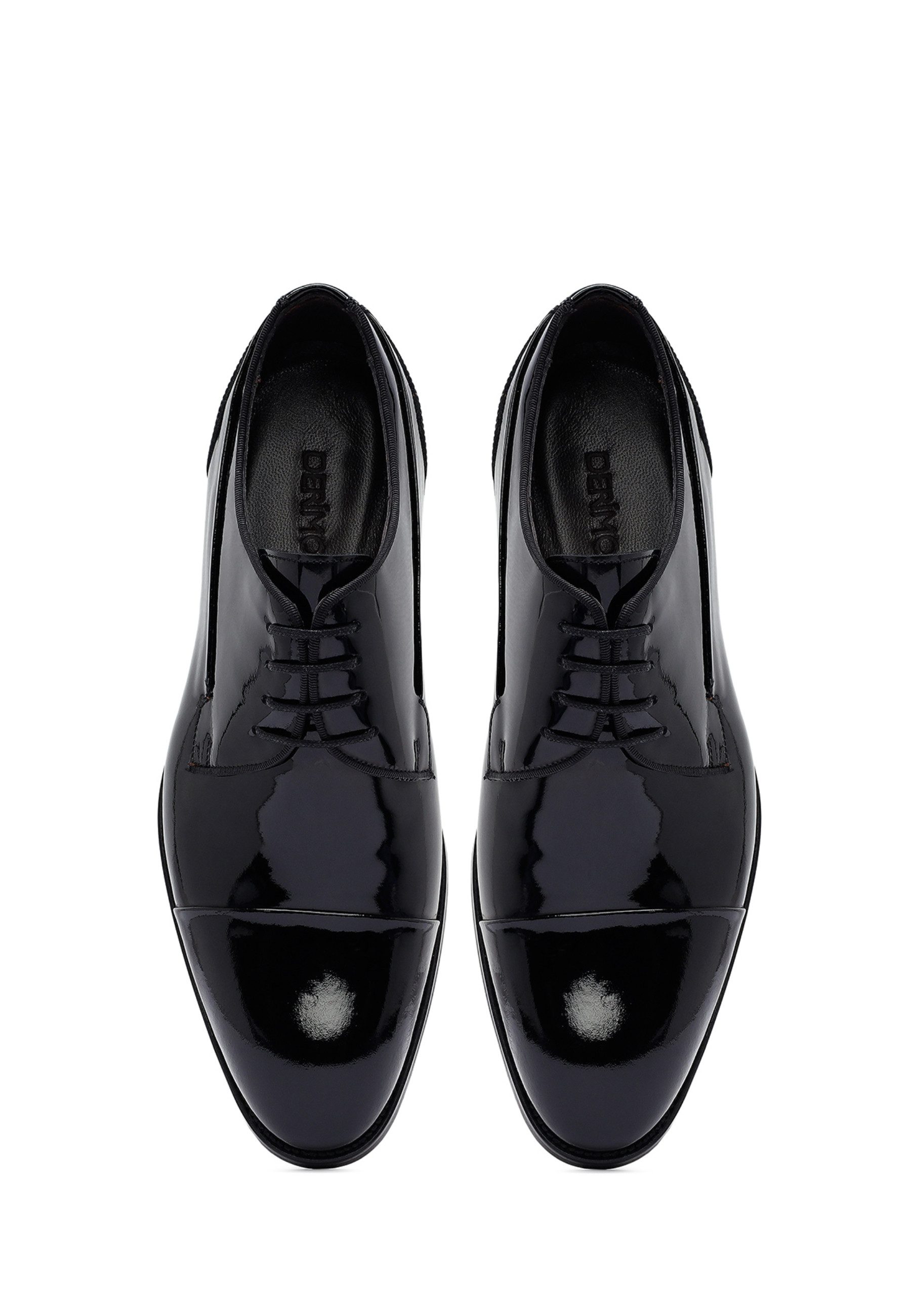 Derimod Freizeit-Schnürschuhe aus Lackleder Schnürschuh