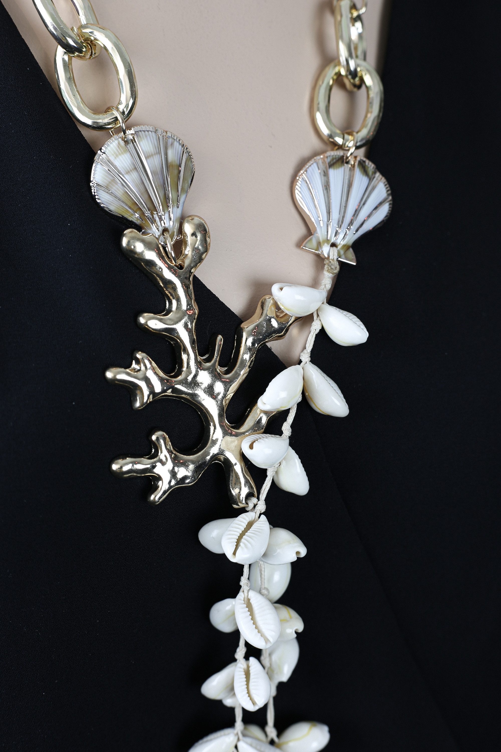 COLLEZIONE ALESSANDRO Lange Kette Ocean Glam, mit Muscheln, Korallen und Goldelementen