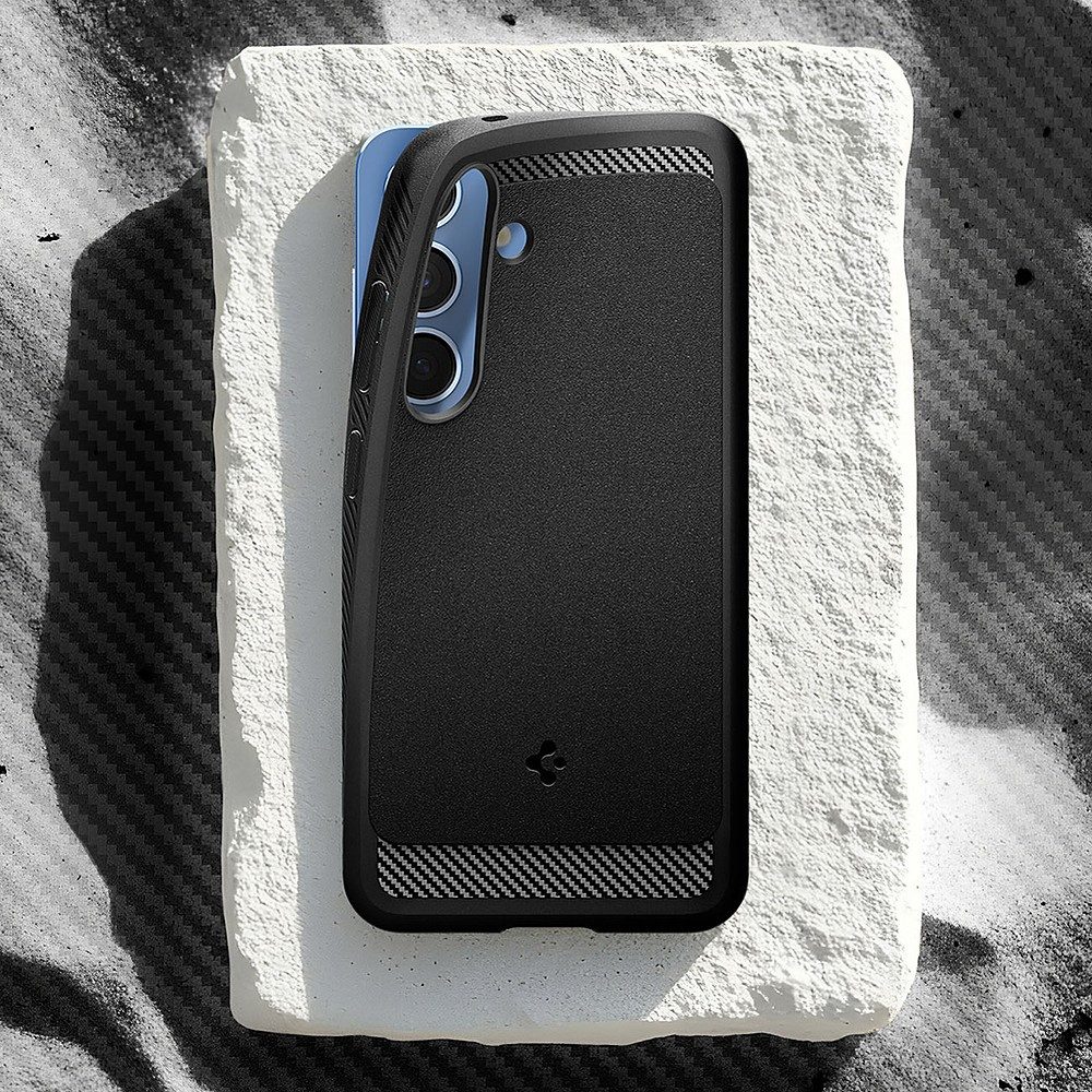 Spigen Handyhülle Schutzhülle Smartphonehülle Rückschale, MagSafe-kompatibel, Carbon-Optik, Airbag-Ecken
