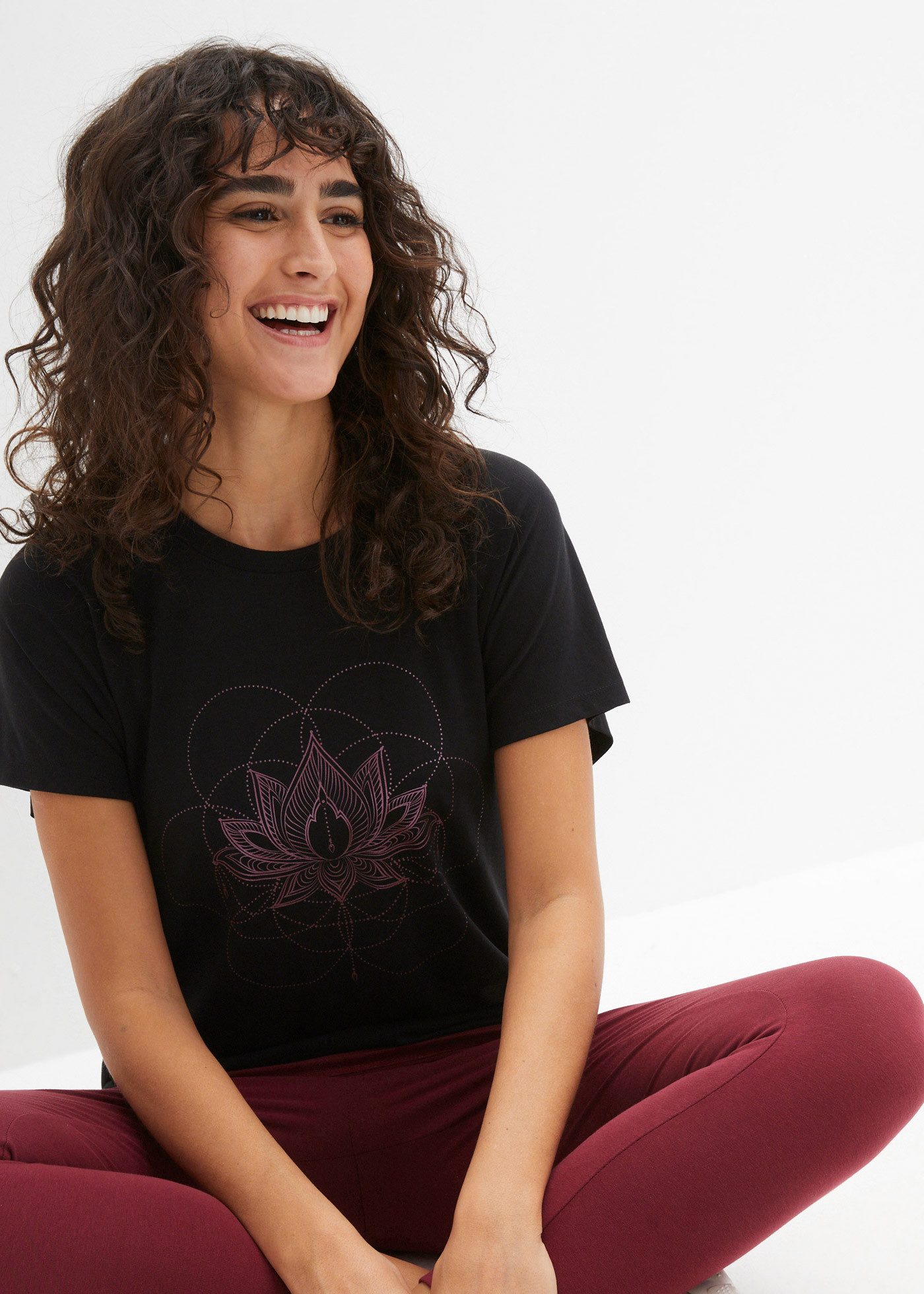 bonprix T-Shirt Oversize Passform, Loose Fit, breites Bündchen
