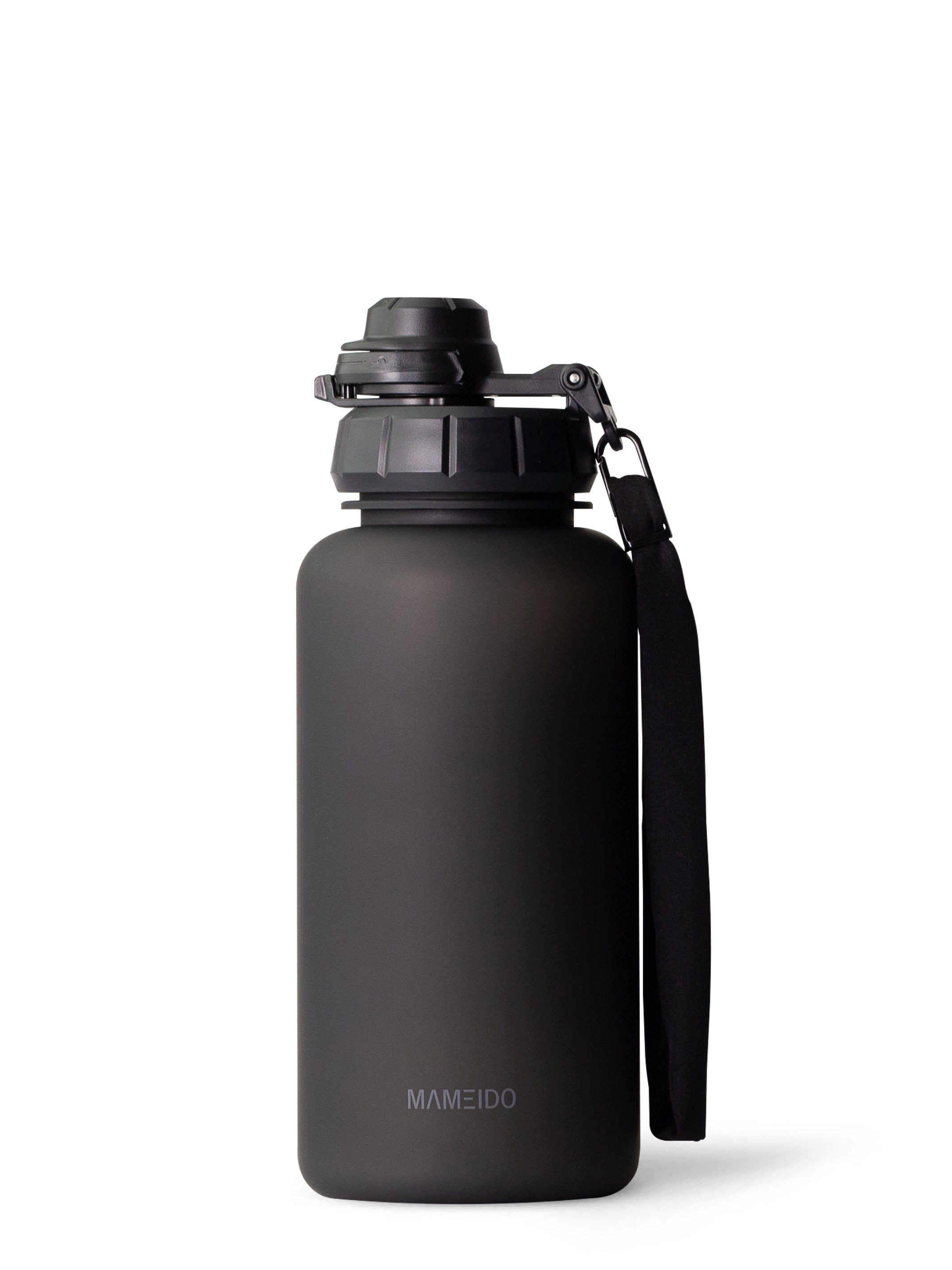 MAMEIDO Trinkflasche, mit 2-in-1 Deckel, Zeitmarkierung, Handschlaufe in 0,5l, 1l, 1,5l & 2l