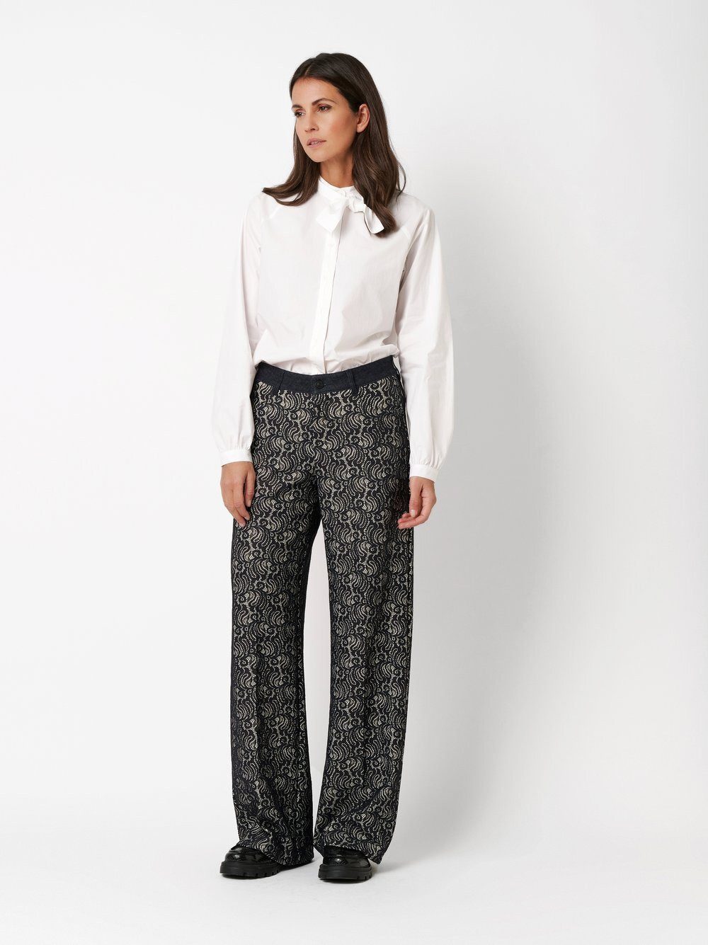 TONI Schluppenbluse Bernice mit kurzer Schluppe