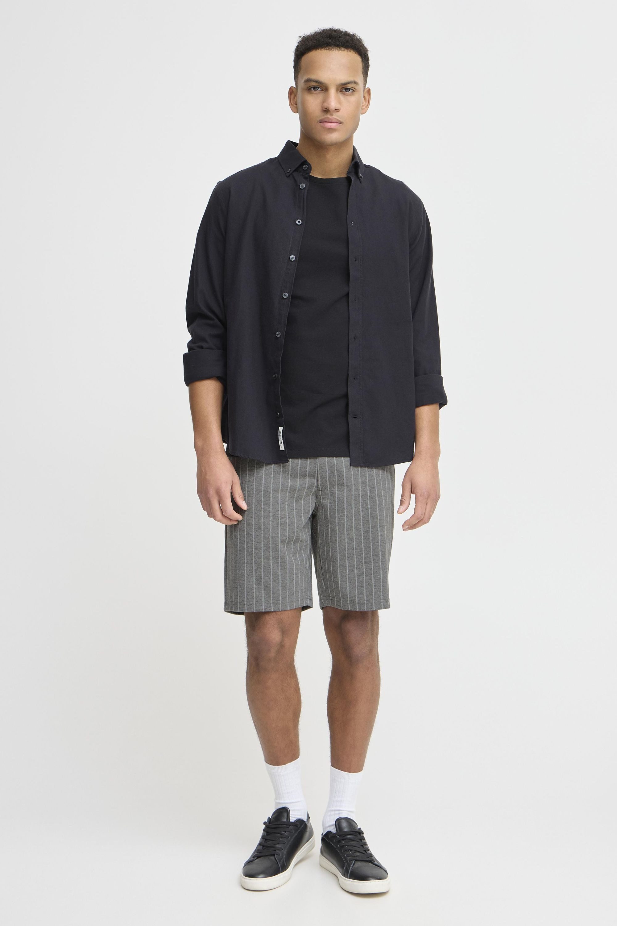 Blend Chinoshorts BHAmur Chino Shorts mit Nadelstreifen
