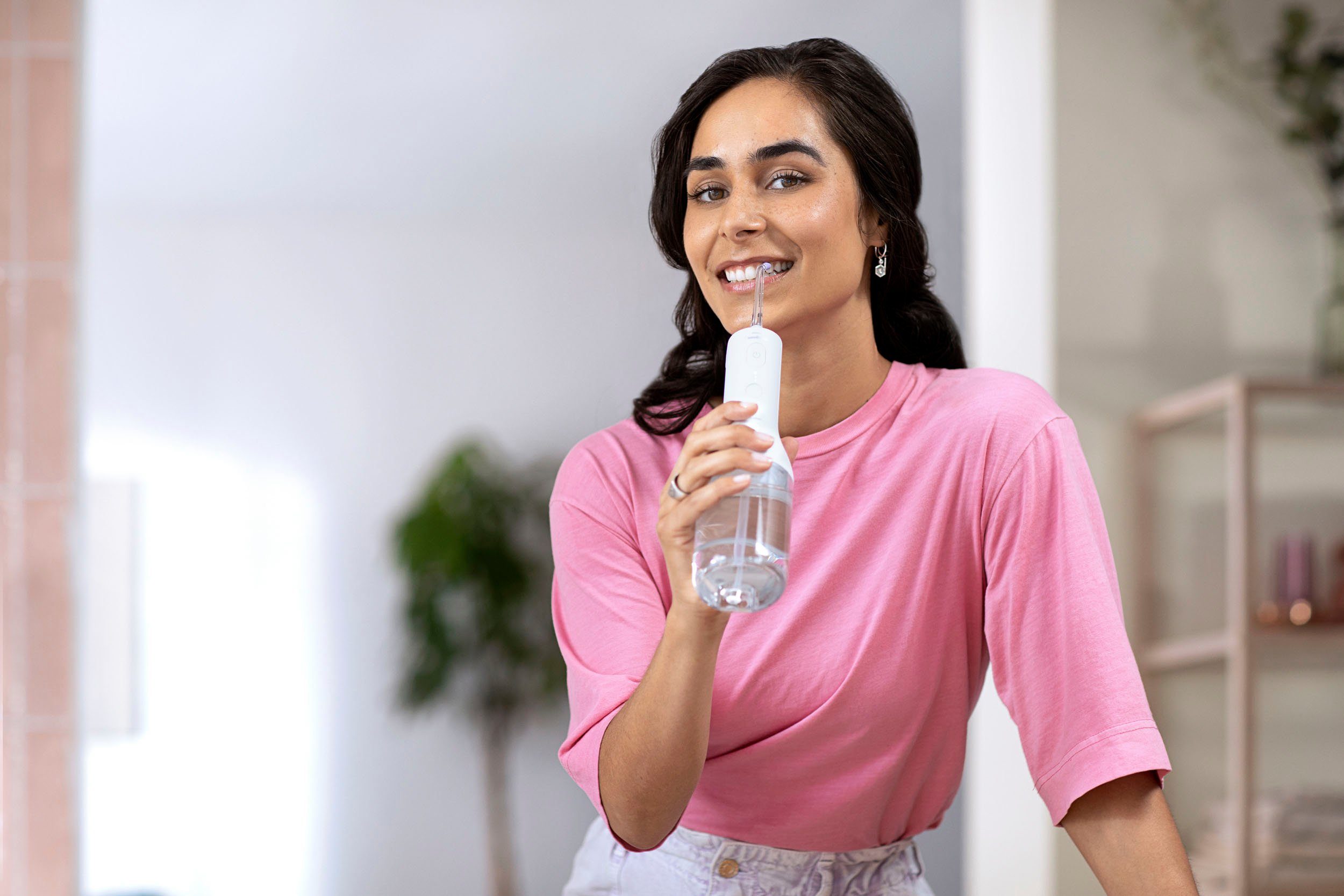 Philips Sonicare Munddusche kabelloser Power Flosser 3000 HX3826, Aufsätze: 2 St., Quad Stream-Technologie, 2 Modi für die Reinigung, 3 Intensitätsstufen – Bild 4 von 5