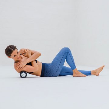 Blackroll Massagerolle Faszienrollen-Set Booster Slim, Set aus Vibrationskern und Faszienrolle in Standardhärte