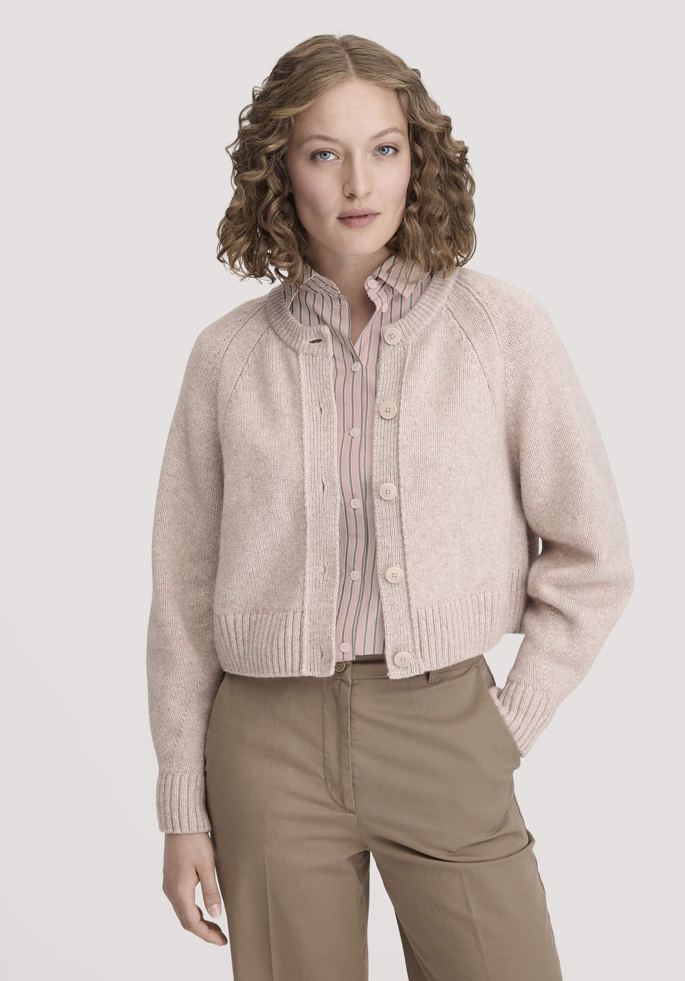 Hessnatur Strickjacke aus Bio-Merinowolle mit Bio-Baumwolle (1-tlg) günstig online kaufen