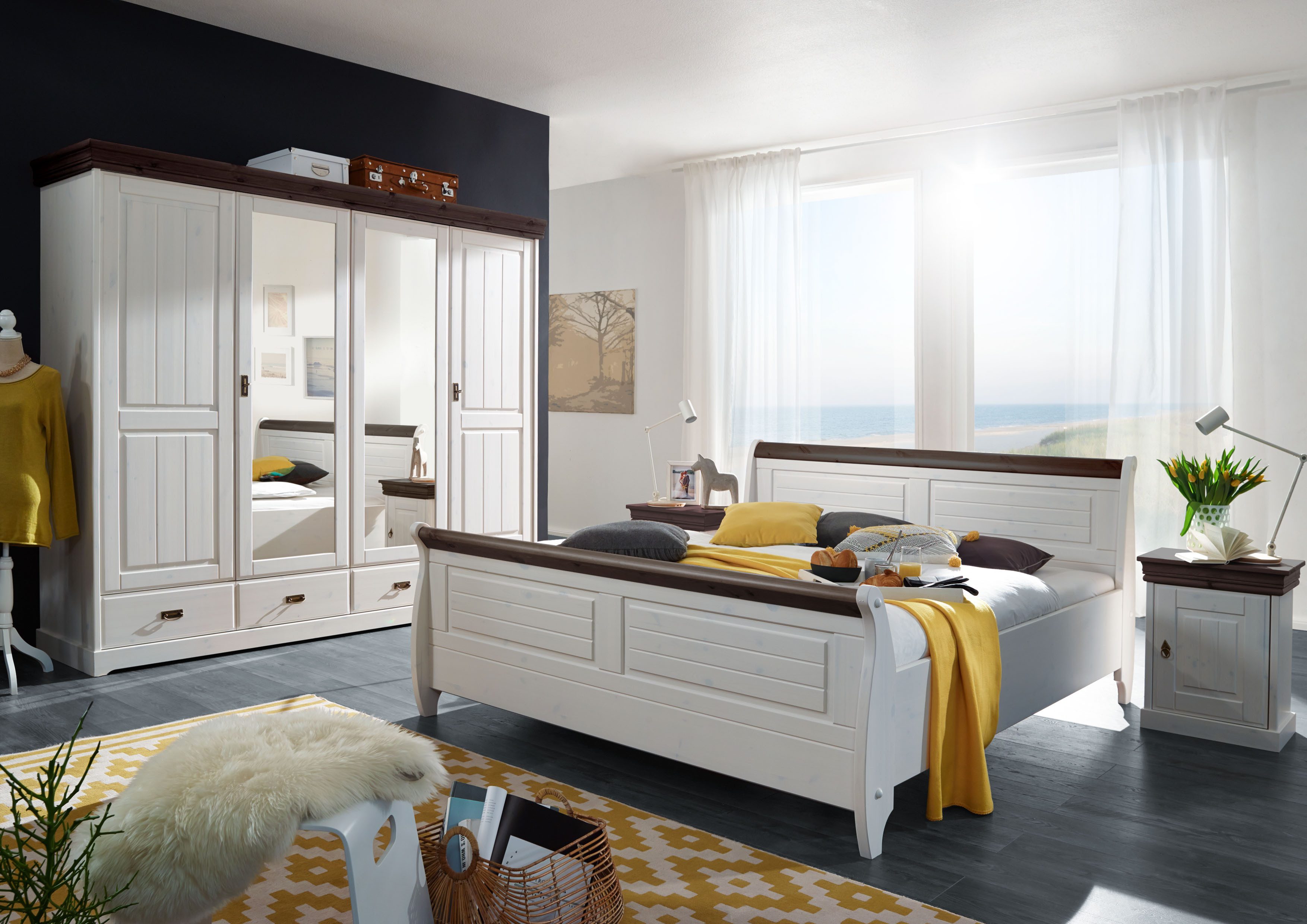 Woodroom Kleiderschrank Pila (4-türig, Kiefer massiv weiß gewachst) Schrank, Schrank mit Spiegeltüren