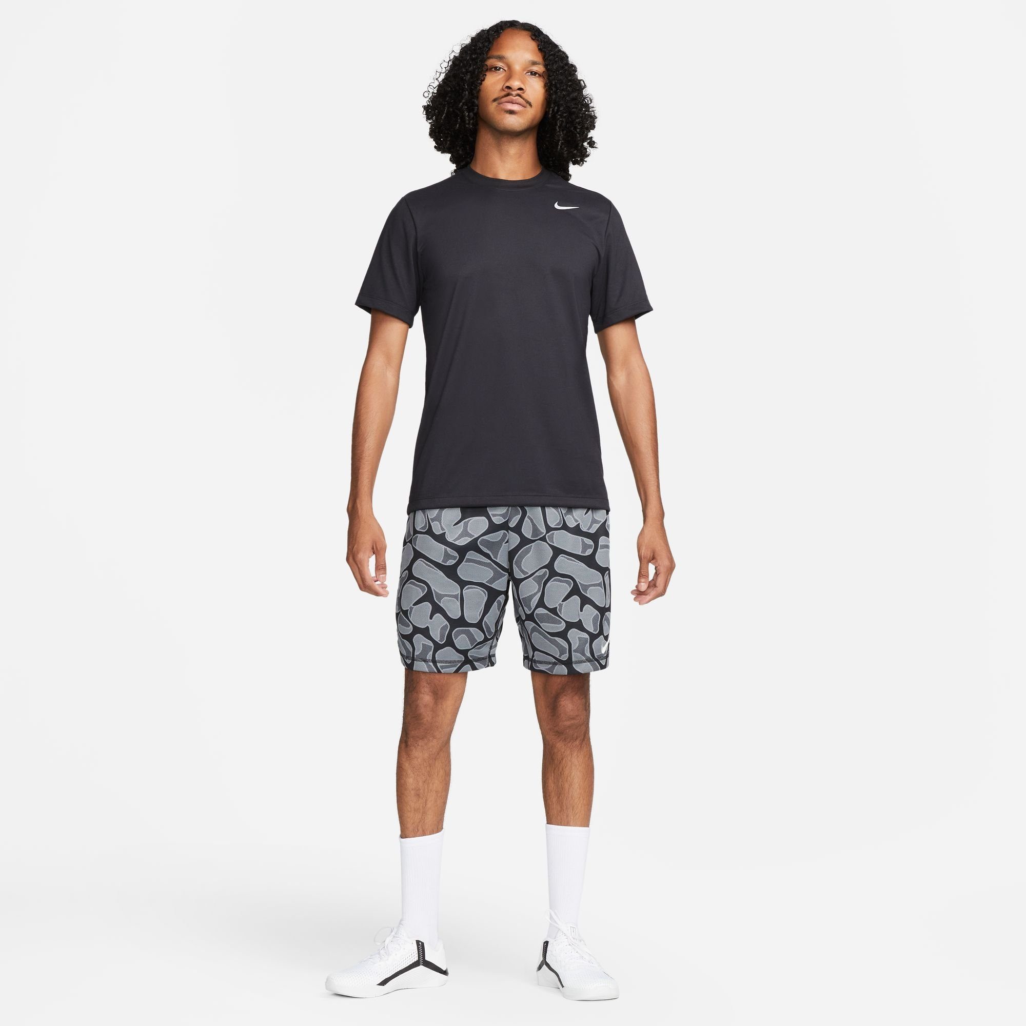 Nike Trainingsshirt DRI-FIT LEGEND MEN'S FITNESS T-SHIRT lockere Passform, Kurzarm, für vielseitige sportliche Aktivitäten