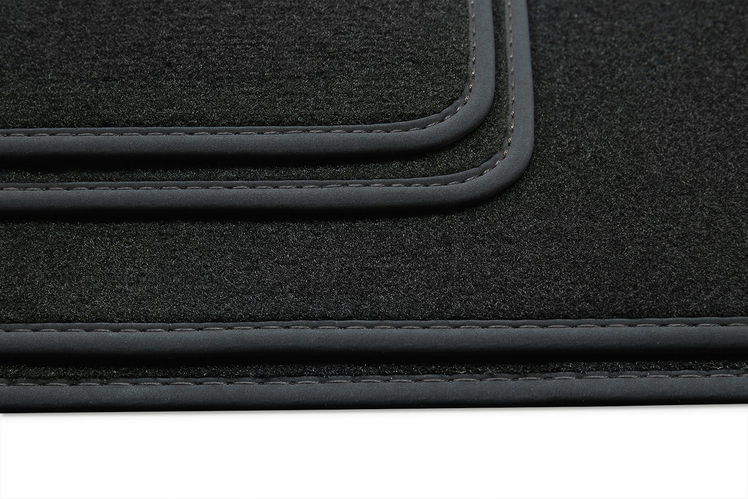 teileplus24 Auto-Fußmatten Fußmatten Seat Schwarz 2016- Xcellence 5FP BGF455 Velours kompatibel Ateca mit