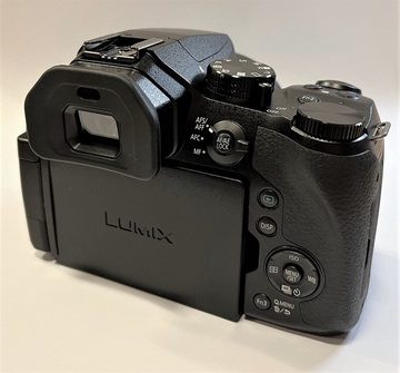 Panasonic Lumix DMC-FZ330 Kompaktkamera