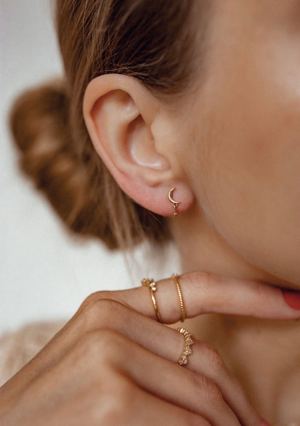 Dear Me Paar Ohrstecker Damen 375 Gold Stern Mond, Gold Ohrringe Massiv, Kleine 9K Echtgold Halbmond Stern Ohrstecker, Geschenk Idee