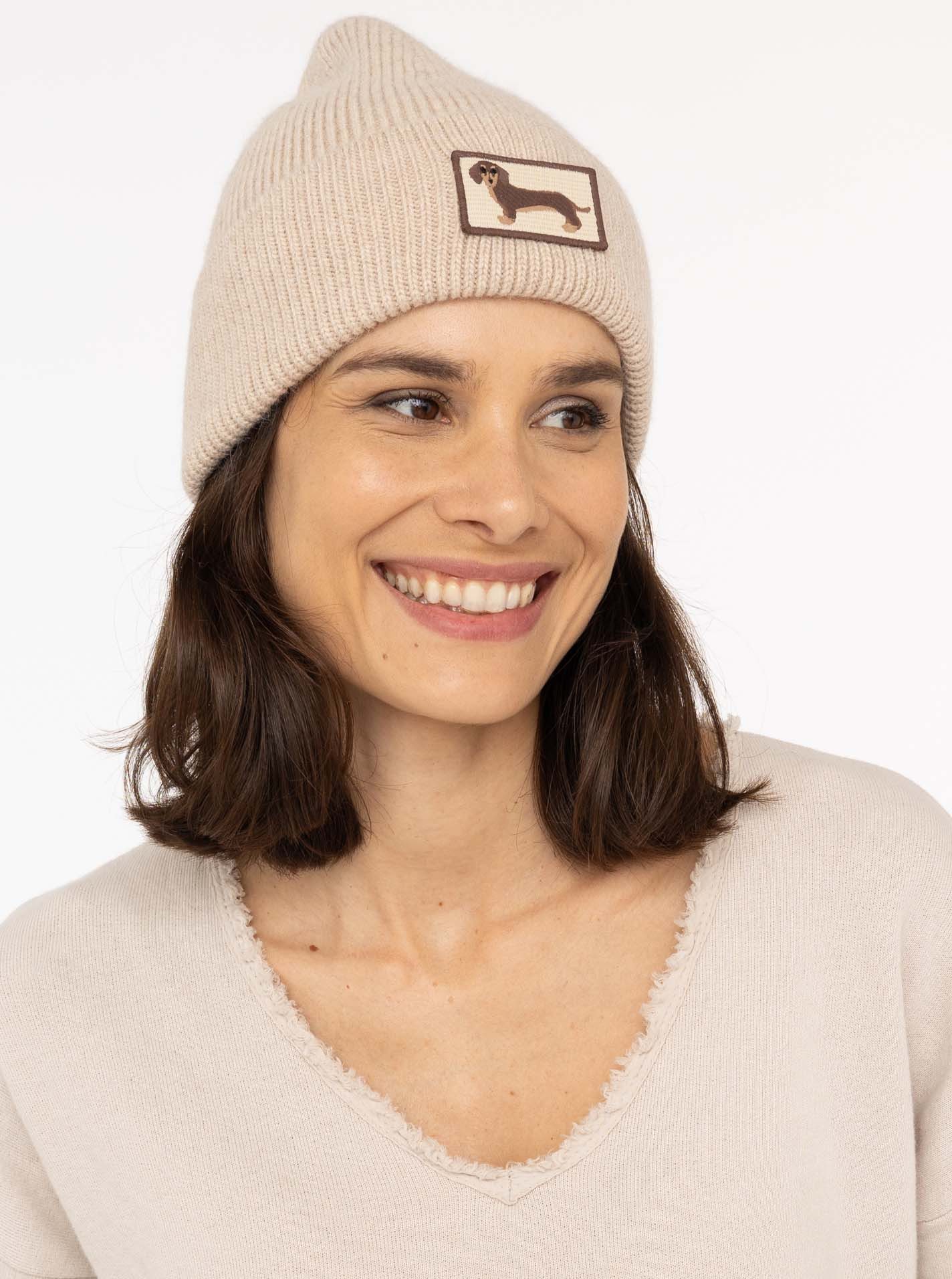Zwillingsherz Beanie "Dog Patch" mit süßem Dackelmotiv und Wollanteil