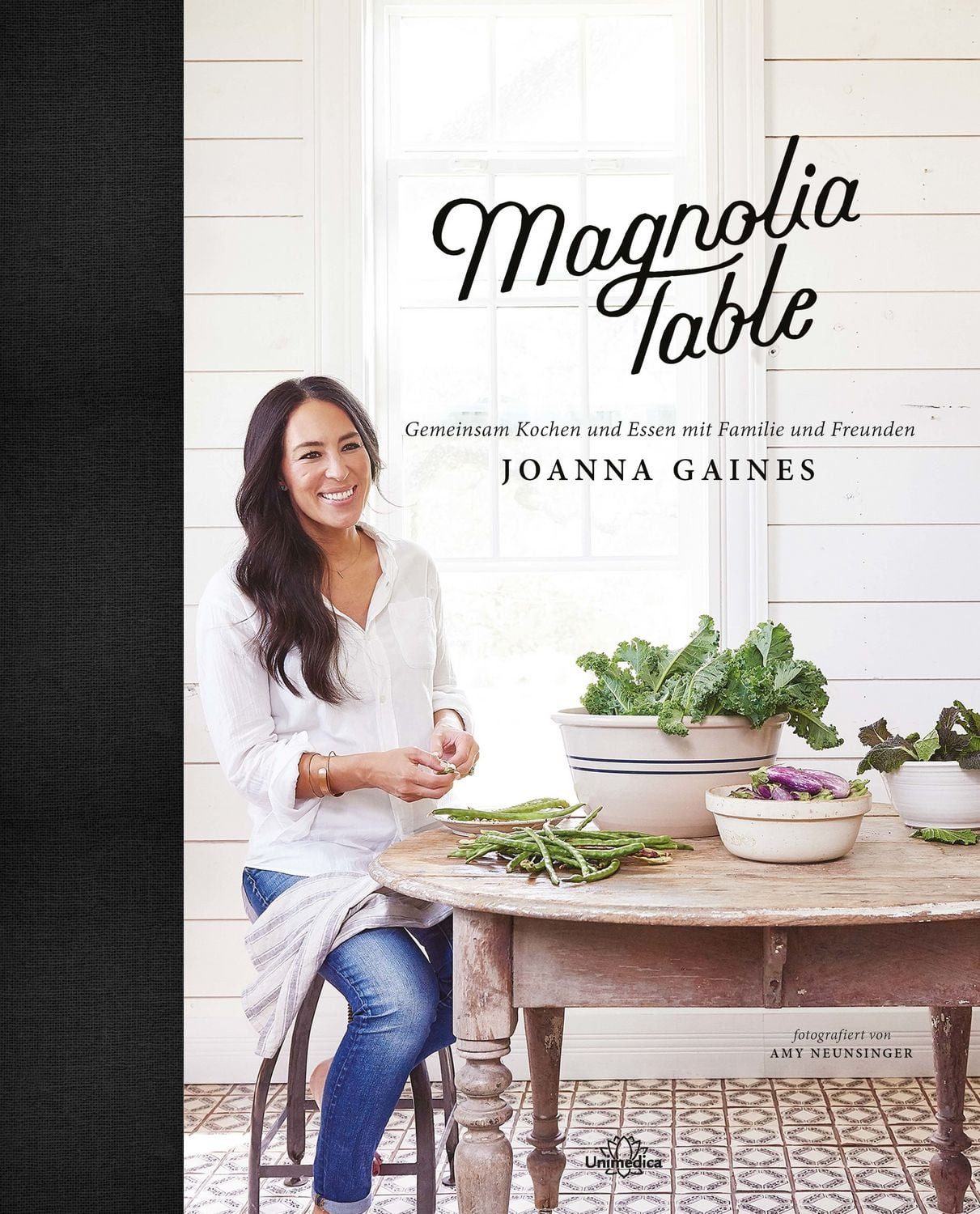 Magnolia Table / Joanna Gaines
