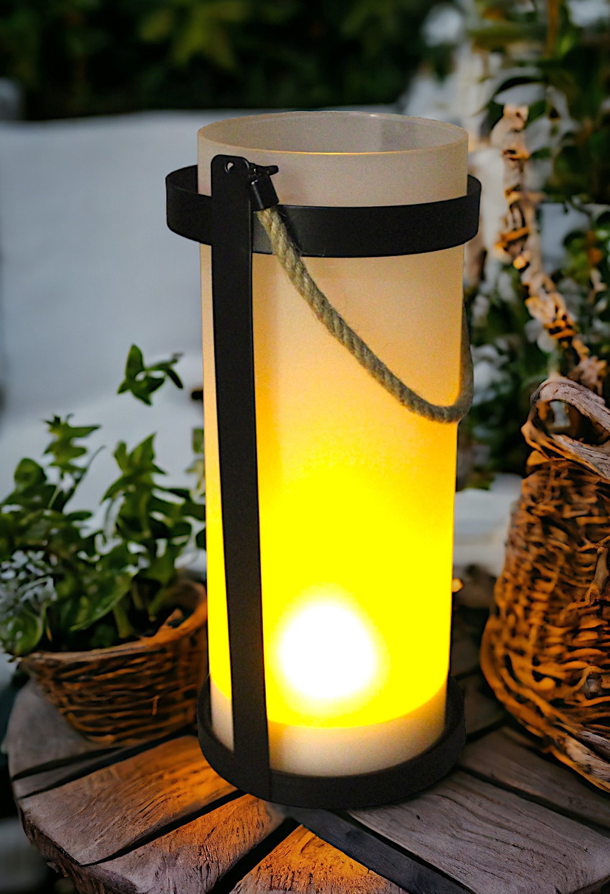 Arnusa LED Windlicht Solar Laterne Outdoor Tischlampe aus Glas und