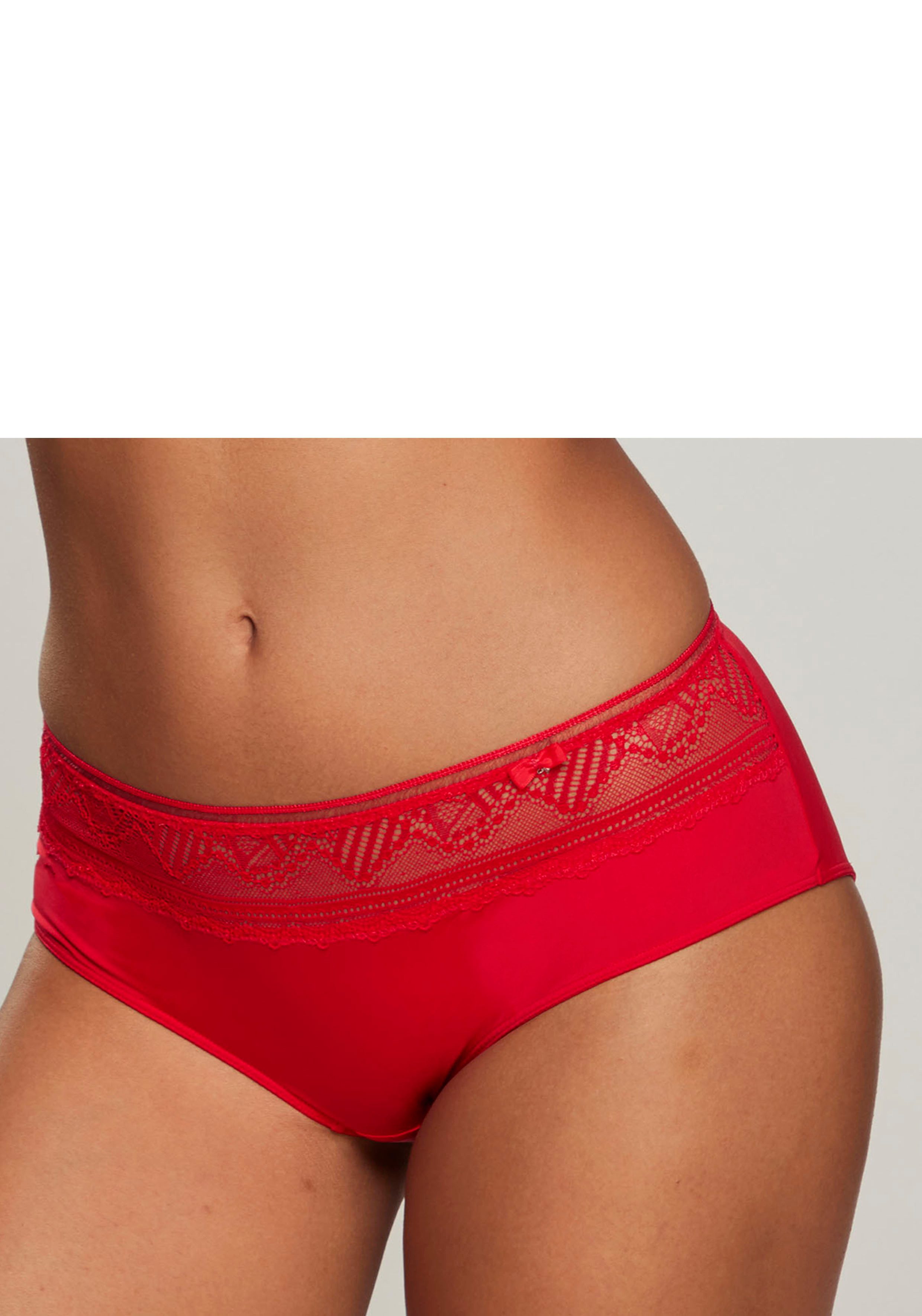 LASCANA Panty Tiziana mit Spitze anteilig aus recyceltem Polyamid