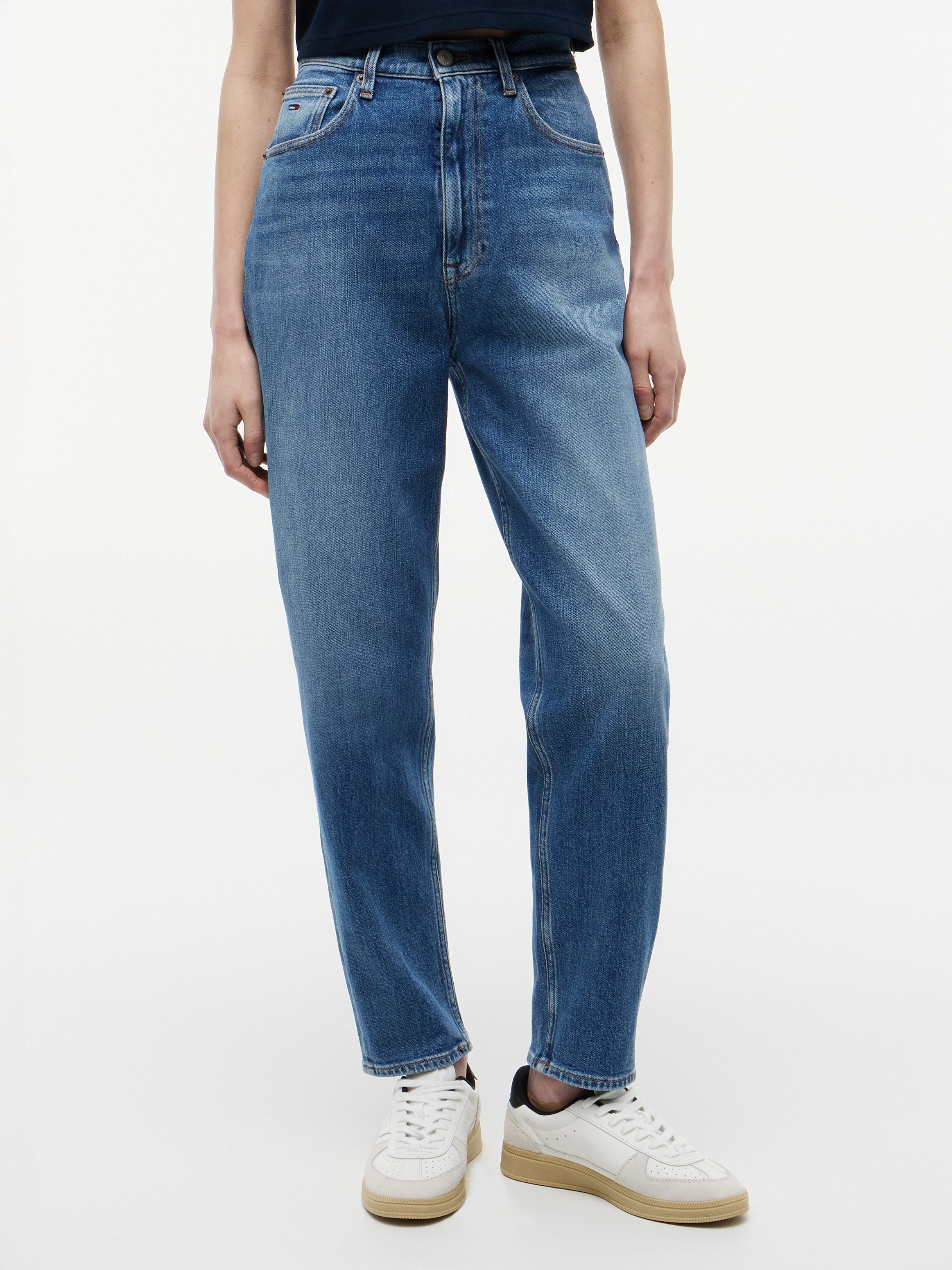 Tommy Jeans Mom-Jeans MOM JEAN UH TPR Tapered Mom Jeans mit ultrahohem Bund