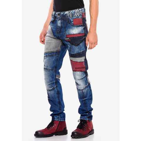 Cipo & Baxx Bequeme Jeans im extravaganten Design