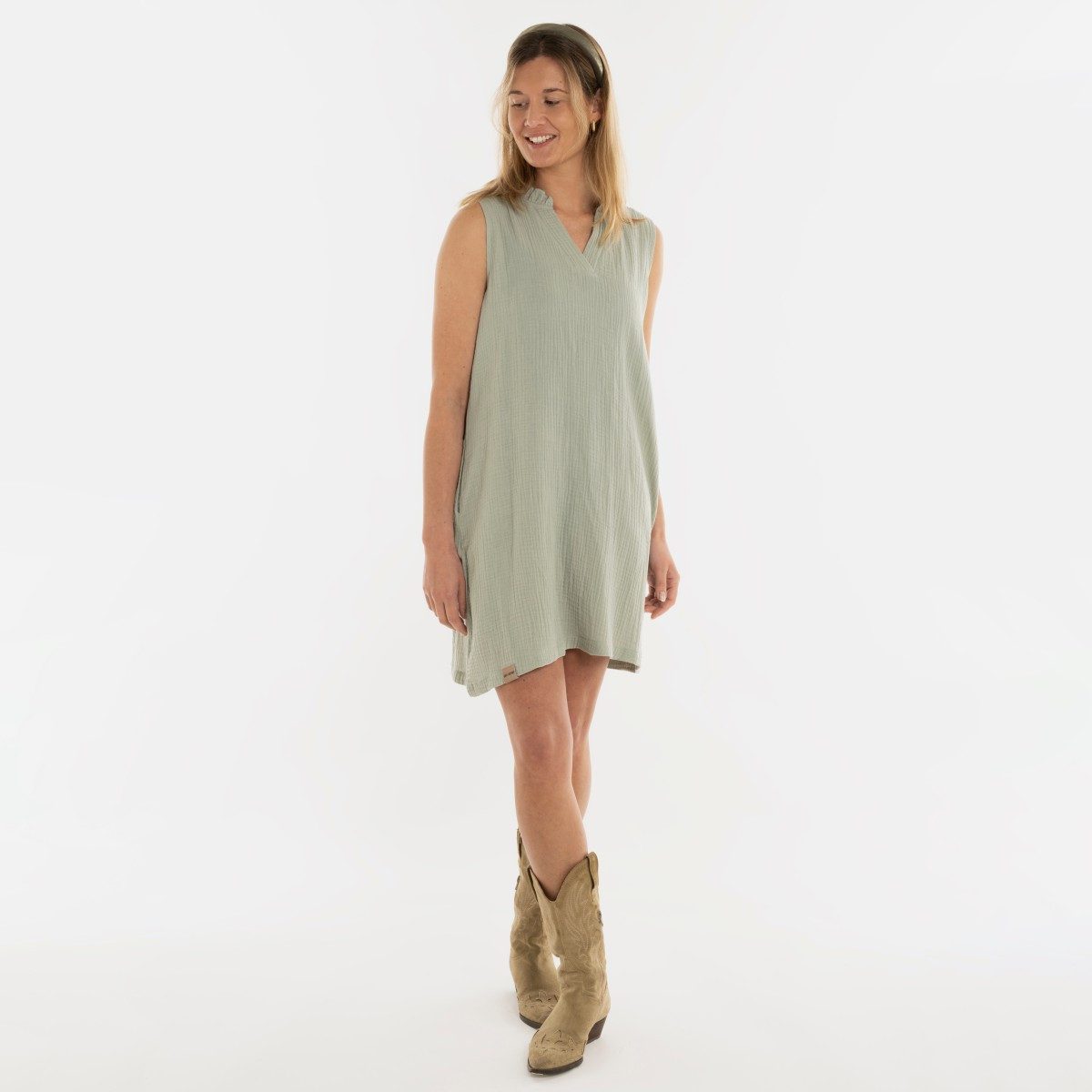 Knit Factory Strickkleid Sola Olive Mist 36 38 Grün 36/38 (Spar-Set, 1-tlg., 1 x Sola Kleid Olive Mist - 36/38) Modell Sola, für Frühjahr, Sommer