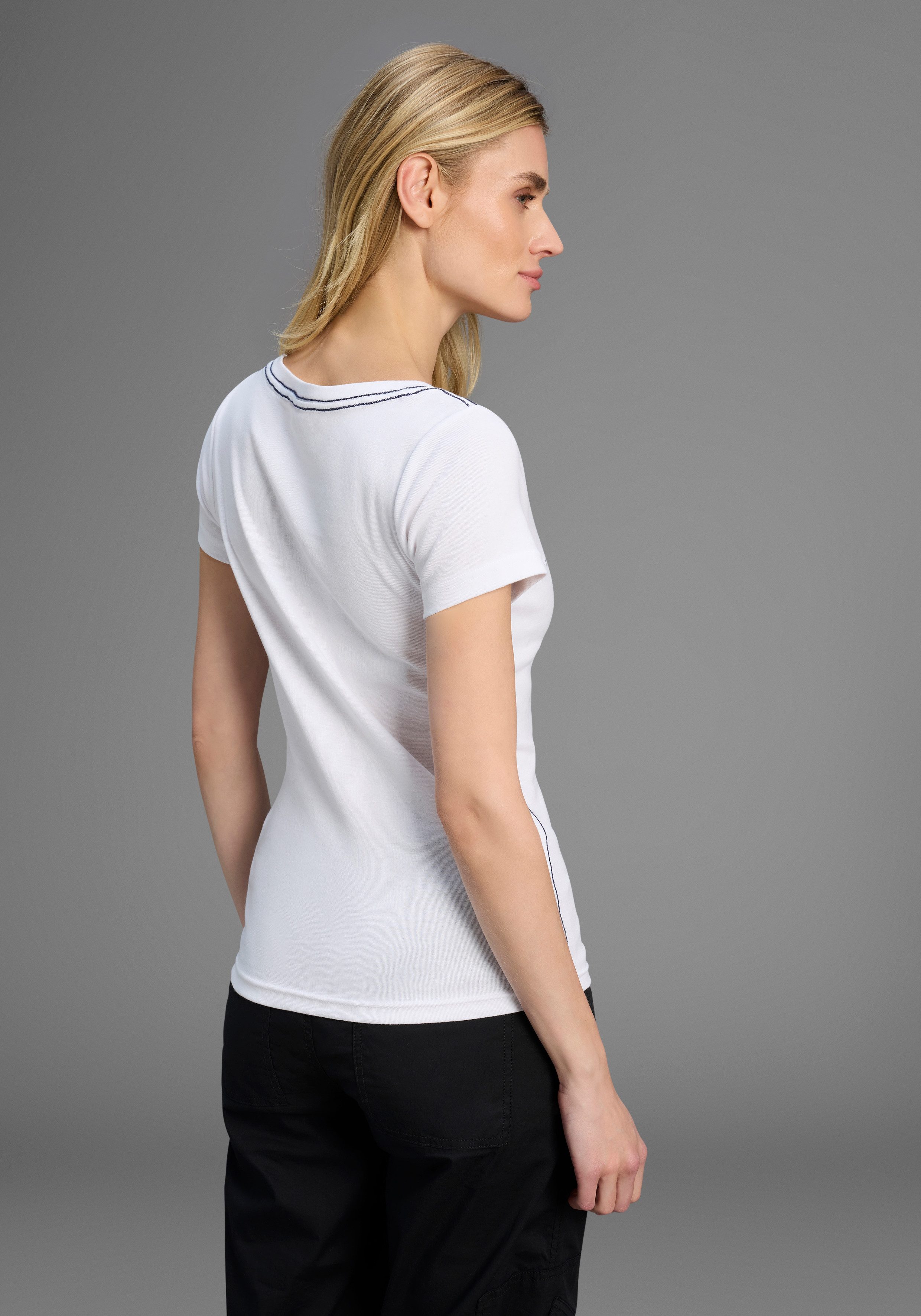 KangaROOS T-Shirt Kurzarm, sehr figurbetonte Passform günstig online kaufen