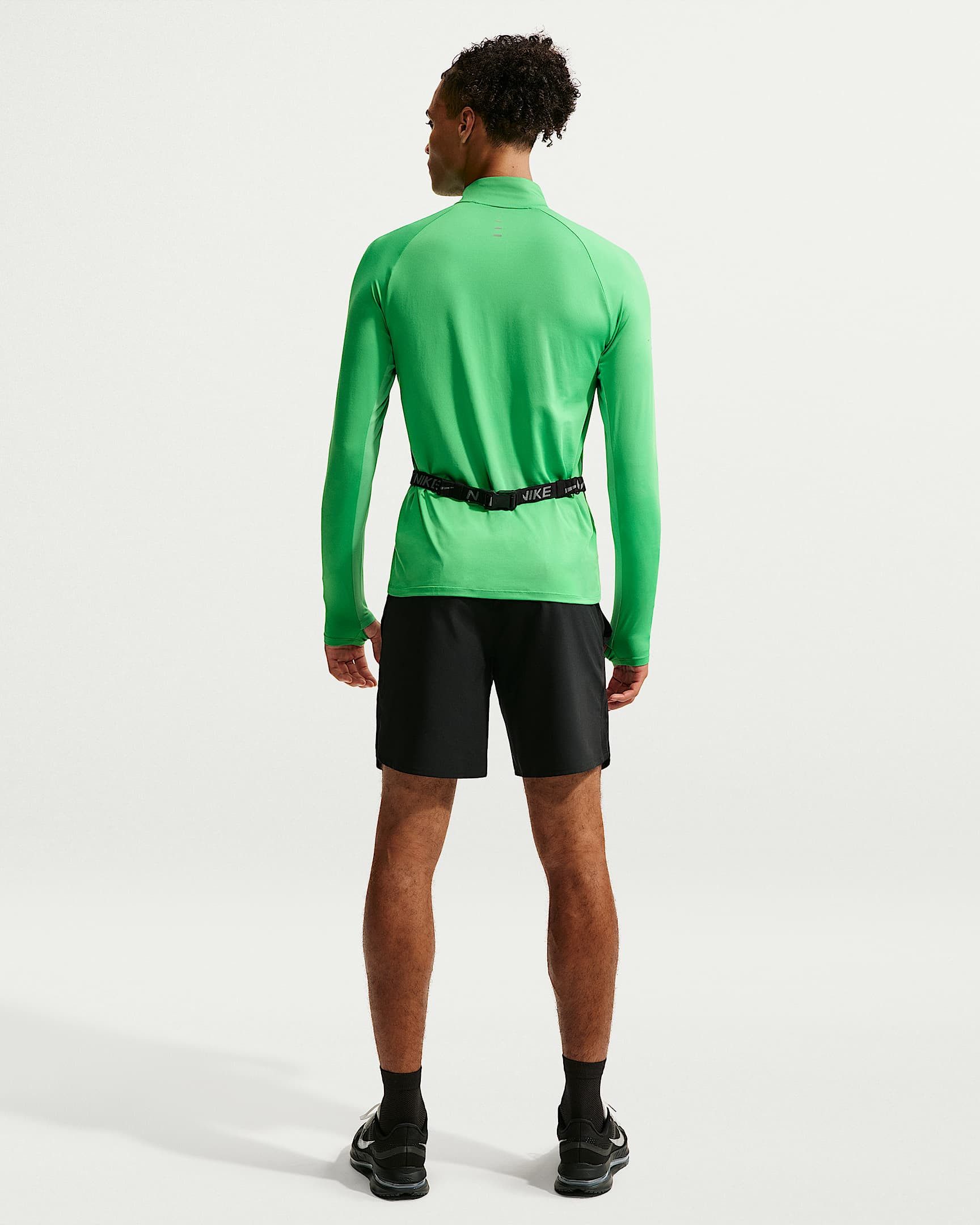 Nike Laufshirt M NK DF STRIDE HZ MIDLAYER leichtes Midlayer-Oberteil, atmungsaktives Material, schnell trocknend – Bild 5 von 5