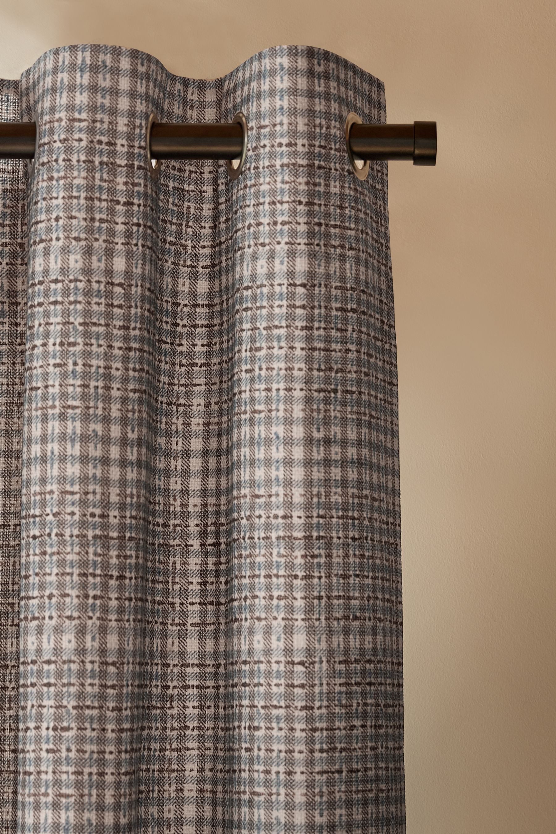 Next Vorhang Simplicity Karierte, gefütterte Ösenvorhänge (2 St)