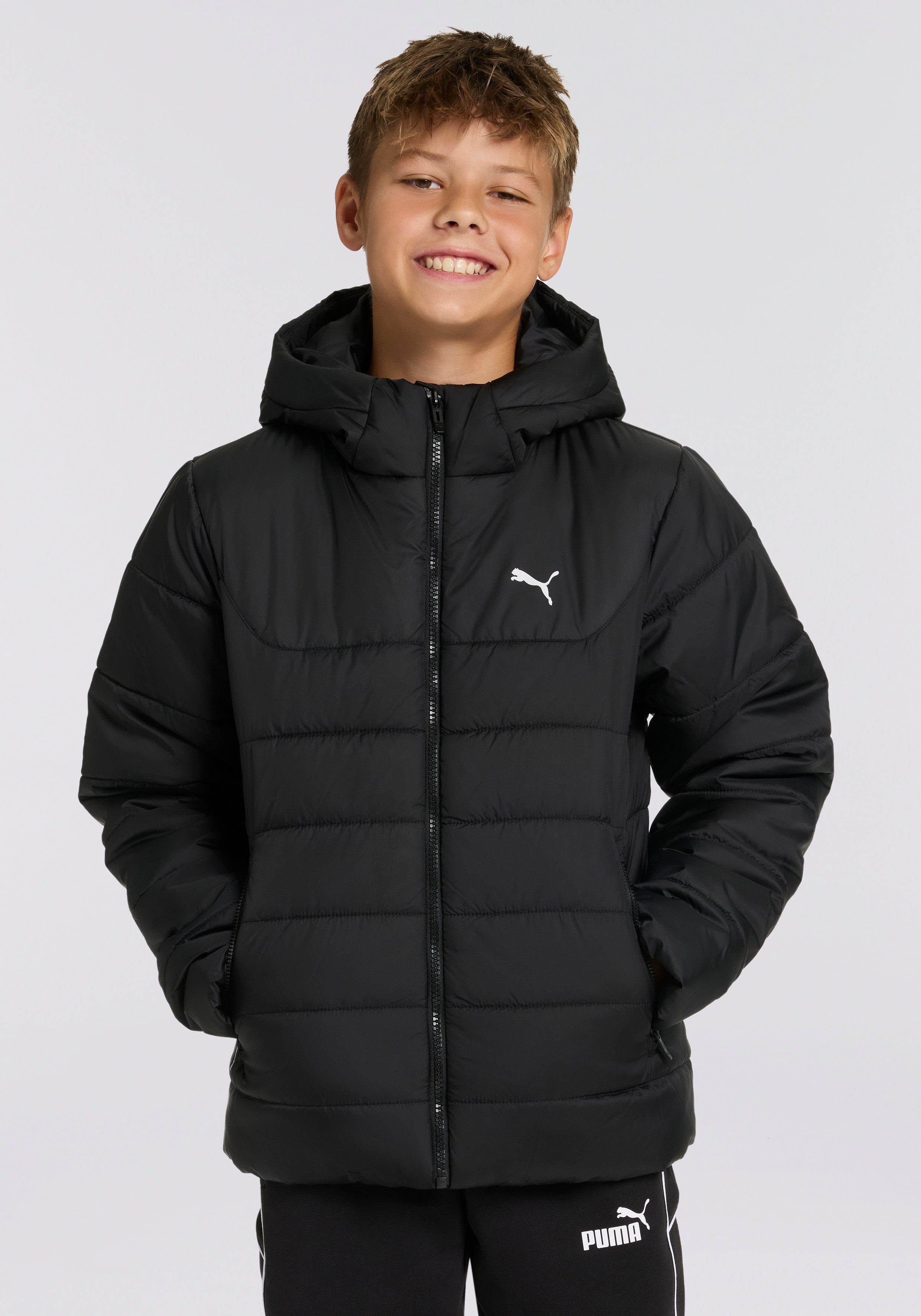 PUMA Winterjacke ESS HOODED PADDED JACKET mit Kapuze, entspannte Passform