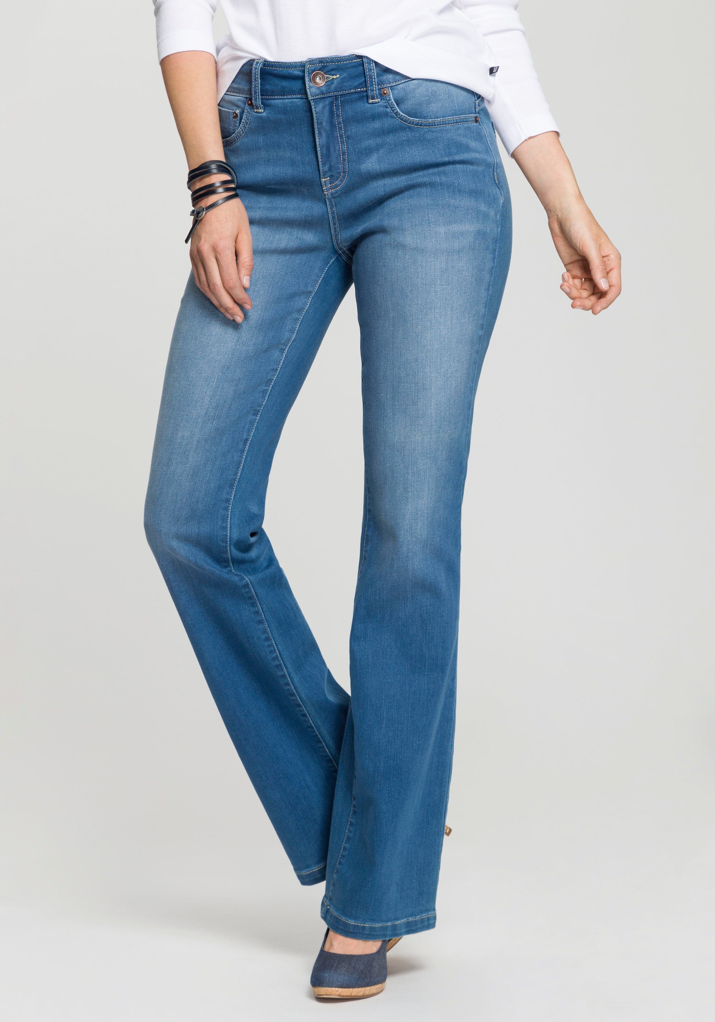 H.I.S Bootcut-Jeans High-Waist wassersparende Produktion durch OZON WASH