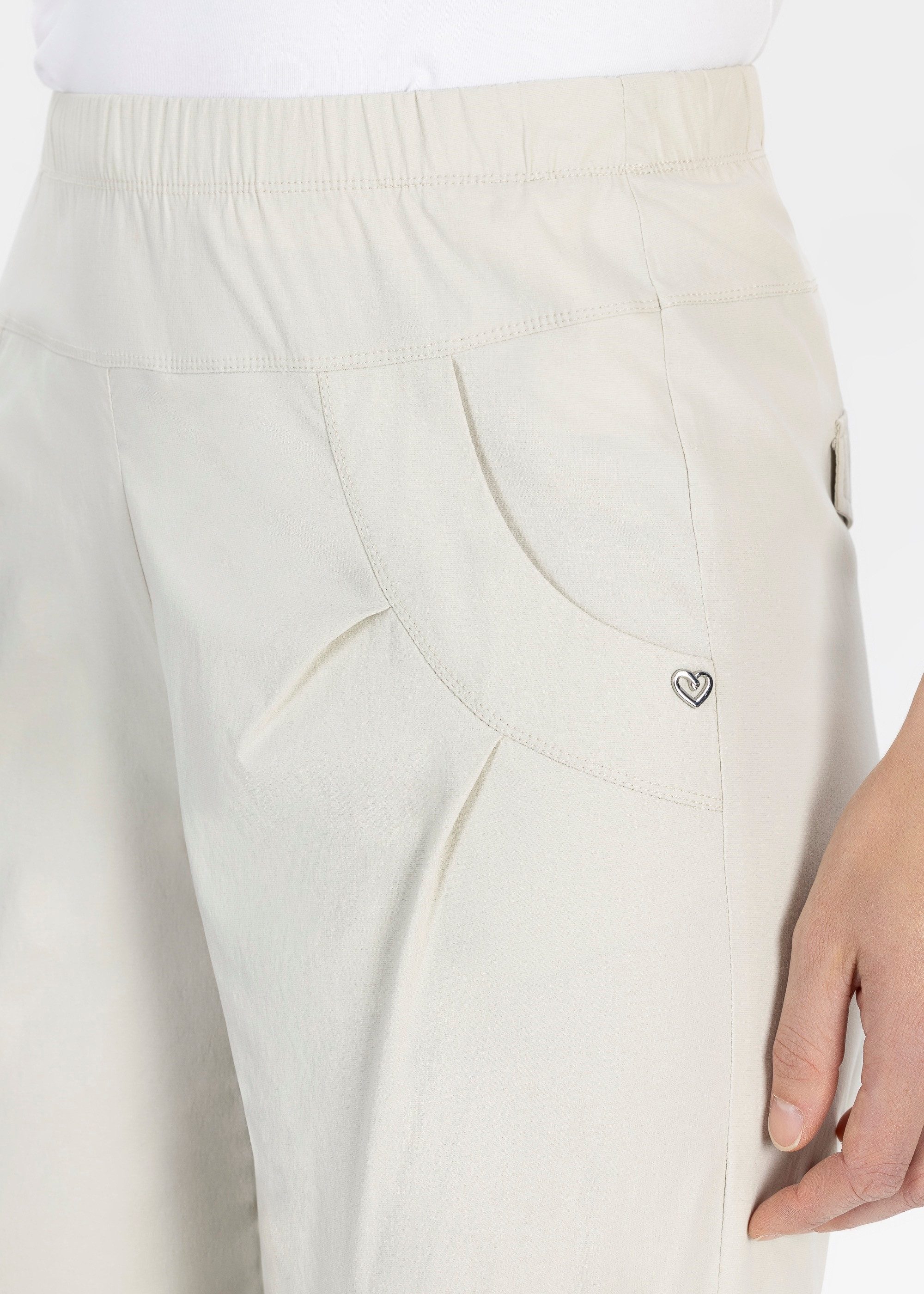Stehmann Schlupfhose Stehmann, Rachell-650 in leichter Sommerqualität mit Faltendetails Faltendetails an den Taschen