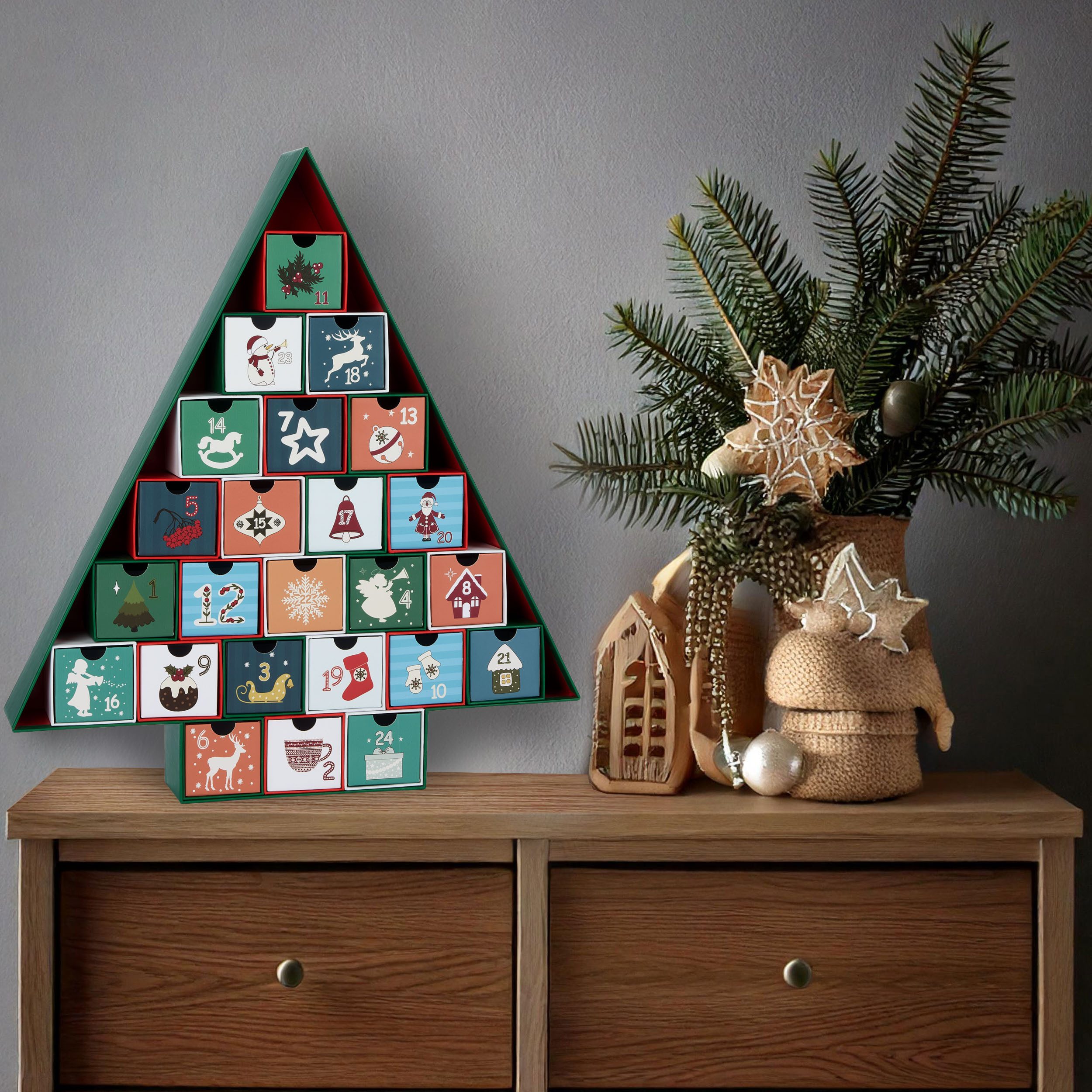 BRUBAKER befüllbarer Adventskalender Tannenbaum - Weihnachtskalender zum Befüllen (51 cm groß aus Pappe - Grün Bunt, 1-tlg), DIY Kalender mit 24 Türchen für Gut – Bild 4 von 5