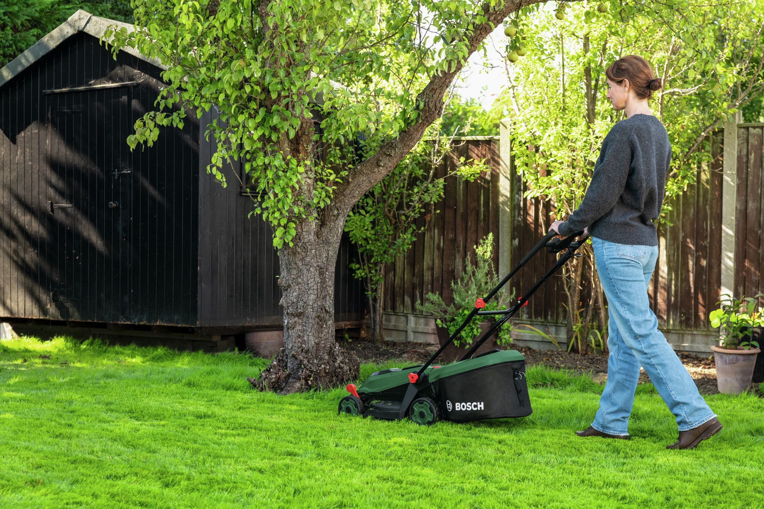 BOSCH Akkurasenmäher Rotak 18V-34, 34 cm Schnittbreite, Ohne Akku - im Karton
