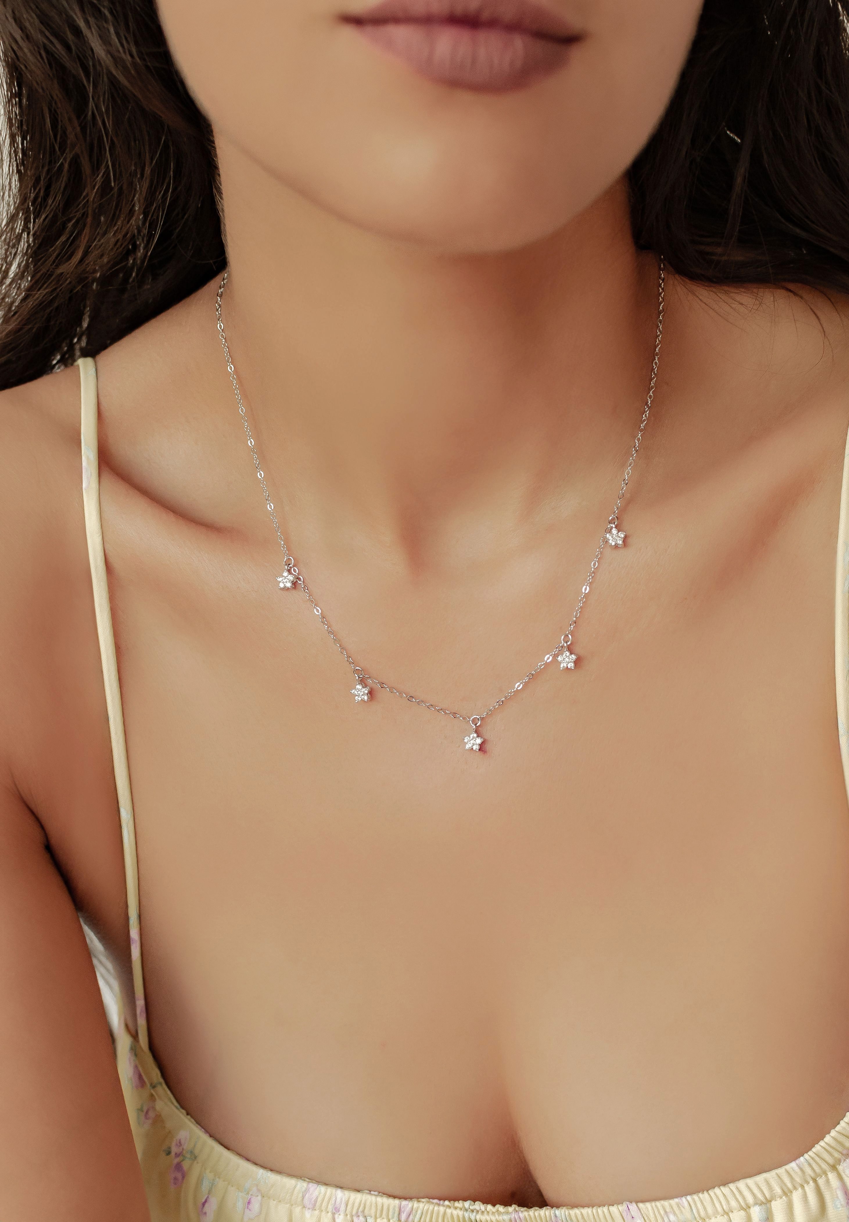 Hey Happiness Schmuckset Blumen, Filigrane Halskette und Ohrringe, Damenschmuck Zirkonia Blüte in 925er Silber