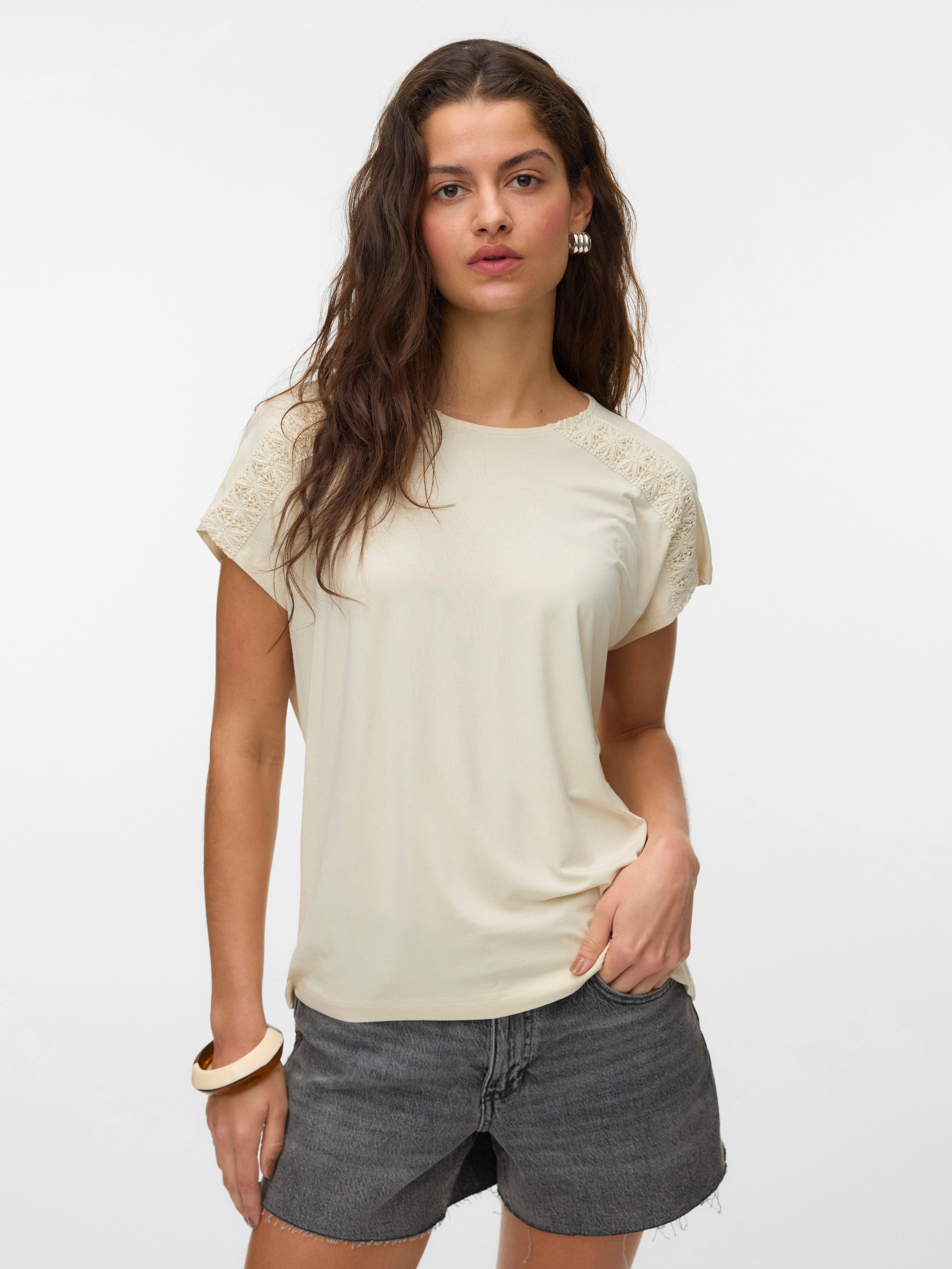 Vero Moda Kurzarmshirt VMGINA SS O-NECK TOP JRS GA Viskosemischung