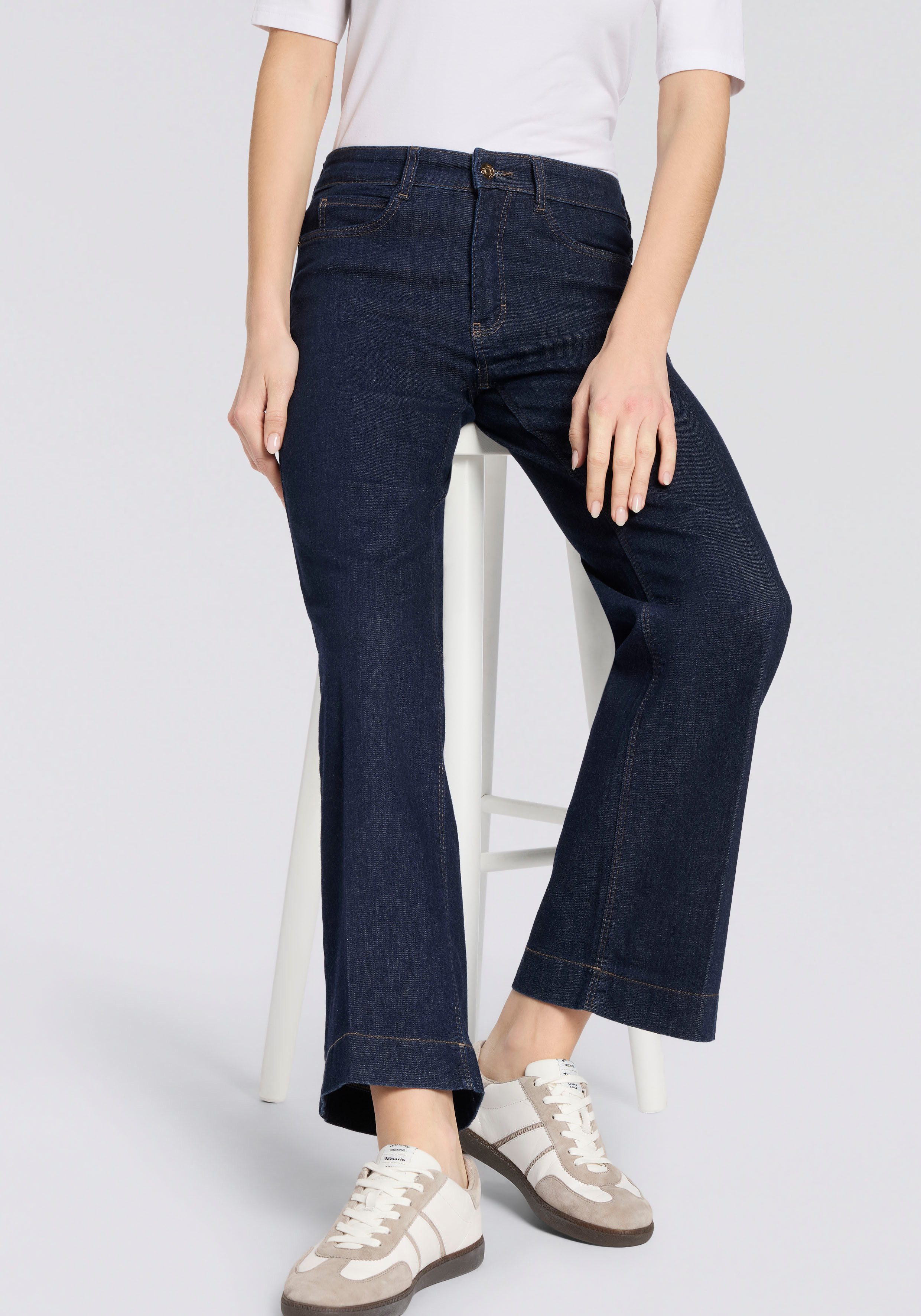 MAC 5-Pocket-Jeans WIDE star mit Aufdruck "Star" auf der Gesäßtasche, weites Bein