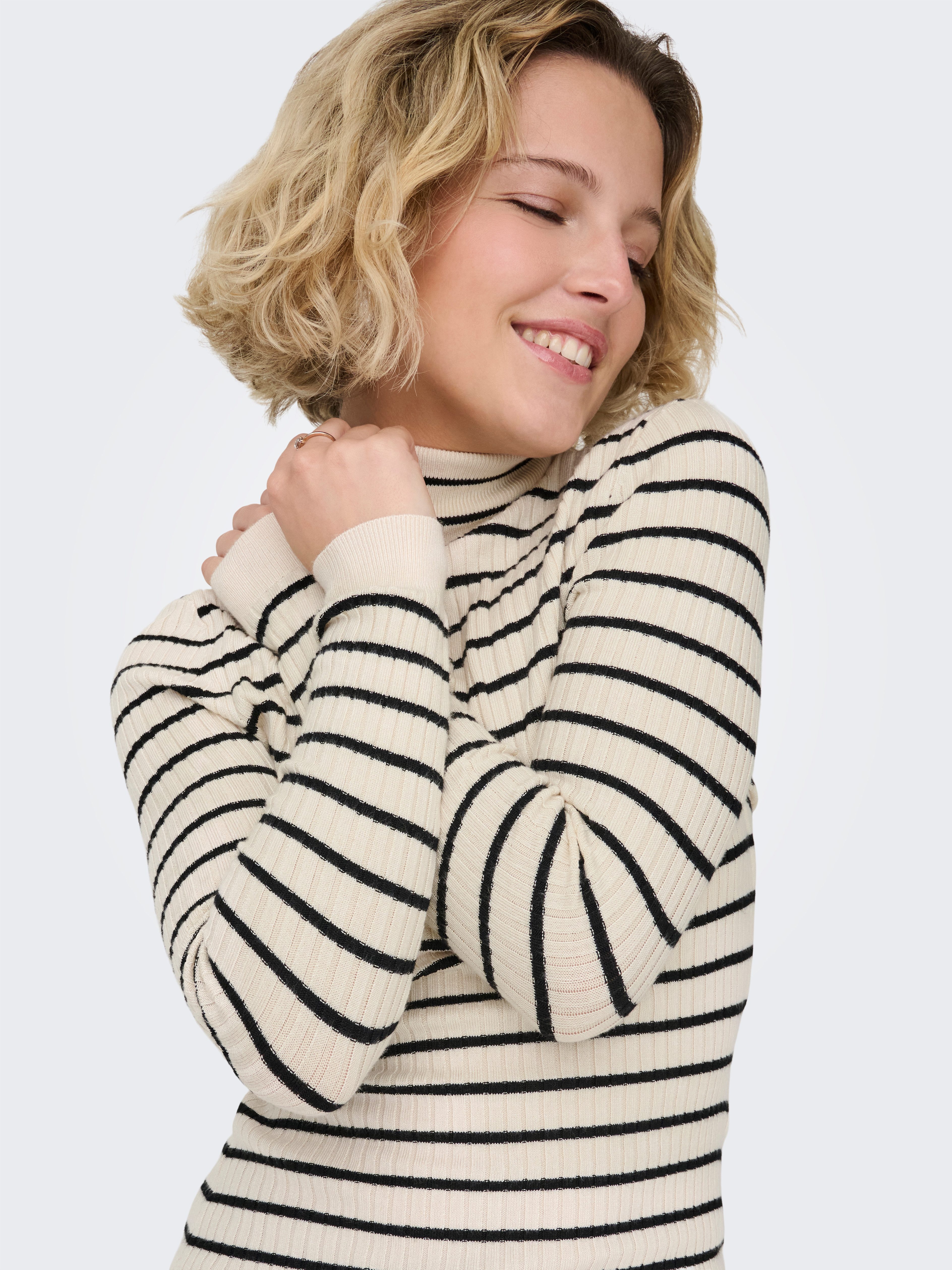 ONLY Rollkragenpullover ONLKAROL L/S ROLLNECK PULLOVER KNT NOOS Viskosemischung
