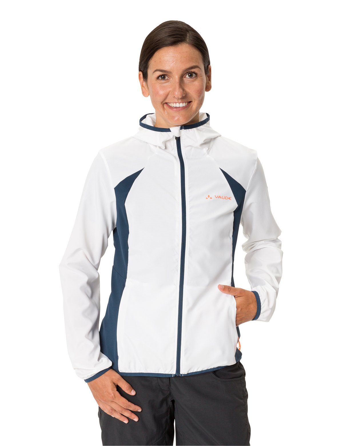 Outdoorjacke kompensiert white Klimaneutral Jacket VAUDE (1-St) Women's Air Qimsa