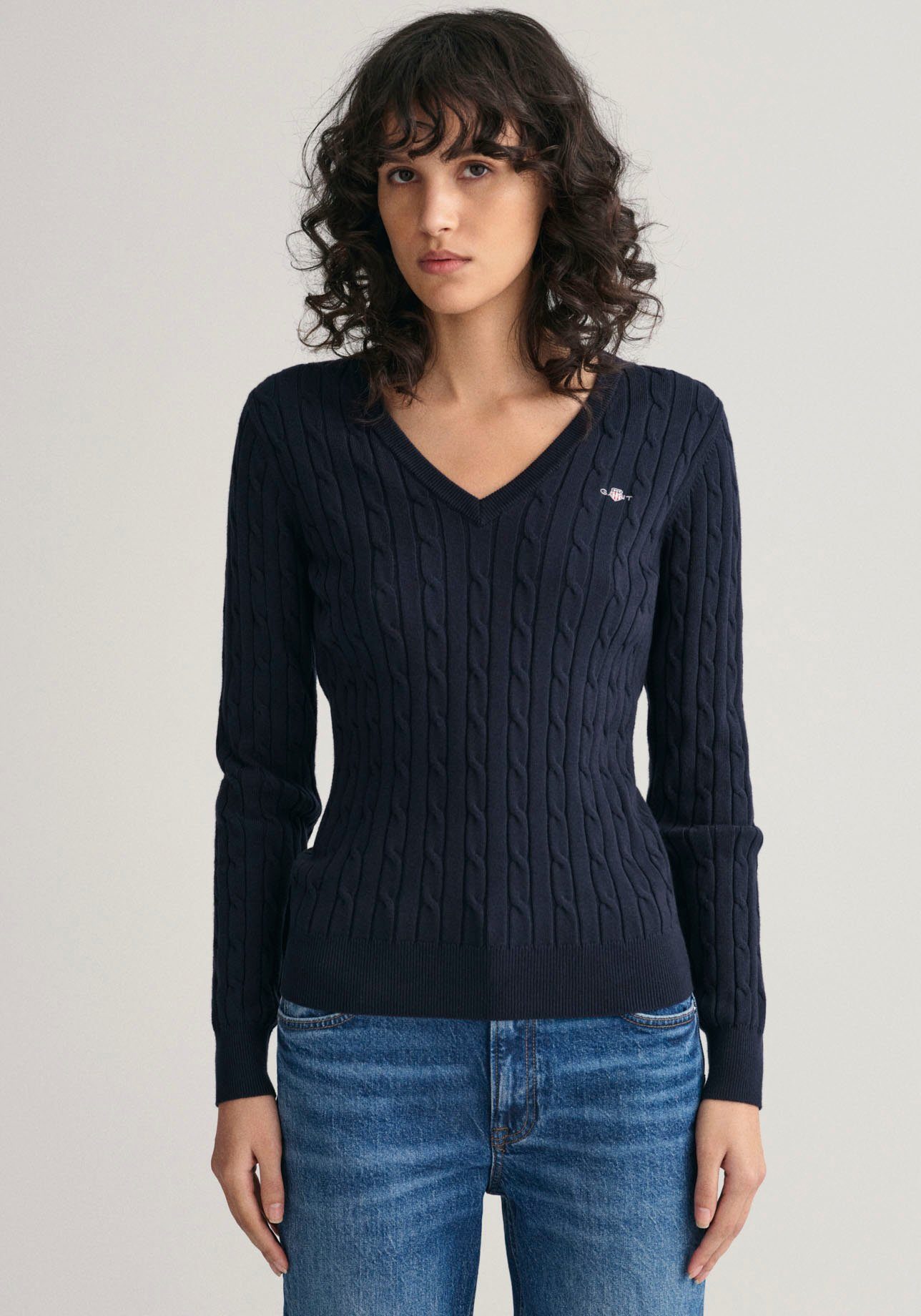 Gant Strickpullover STRETCH COTTON blue Evening Brust der mit CABLE auf V-NECK Logostickerei