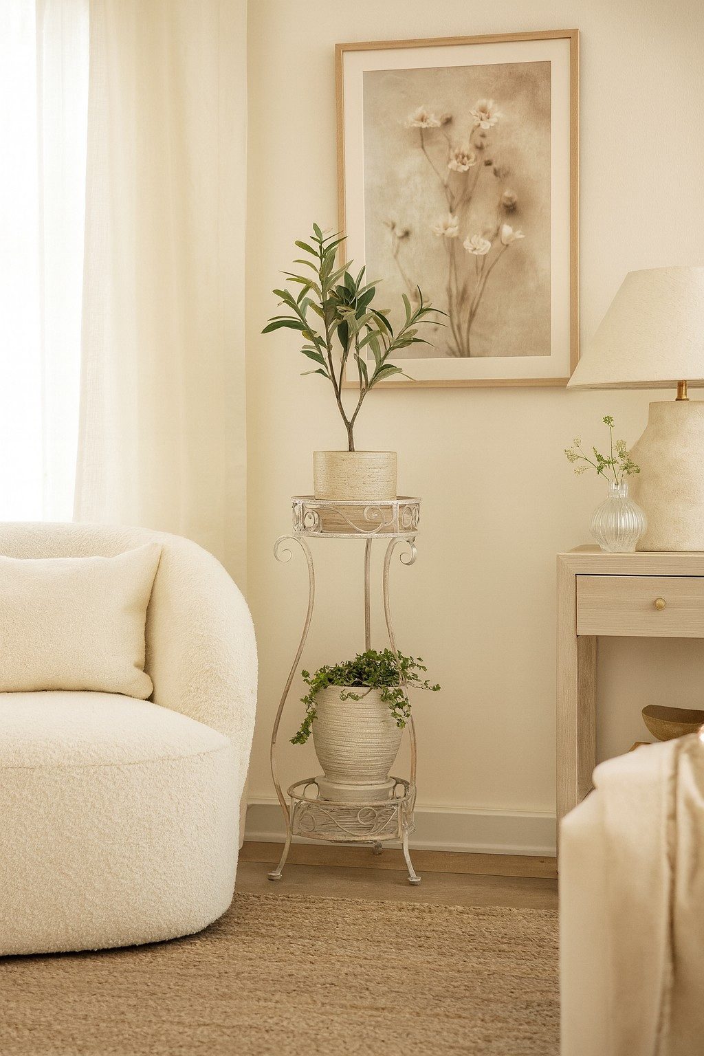 moebel-direkt-online Підставка для квітів Conny, Oberfläche mit Gebrauchsspuren