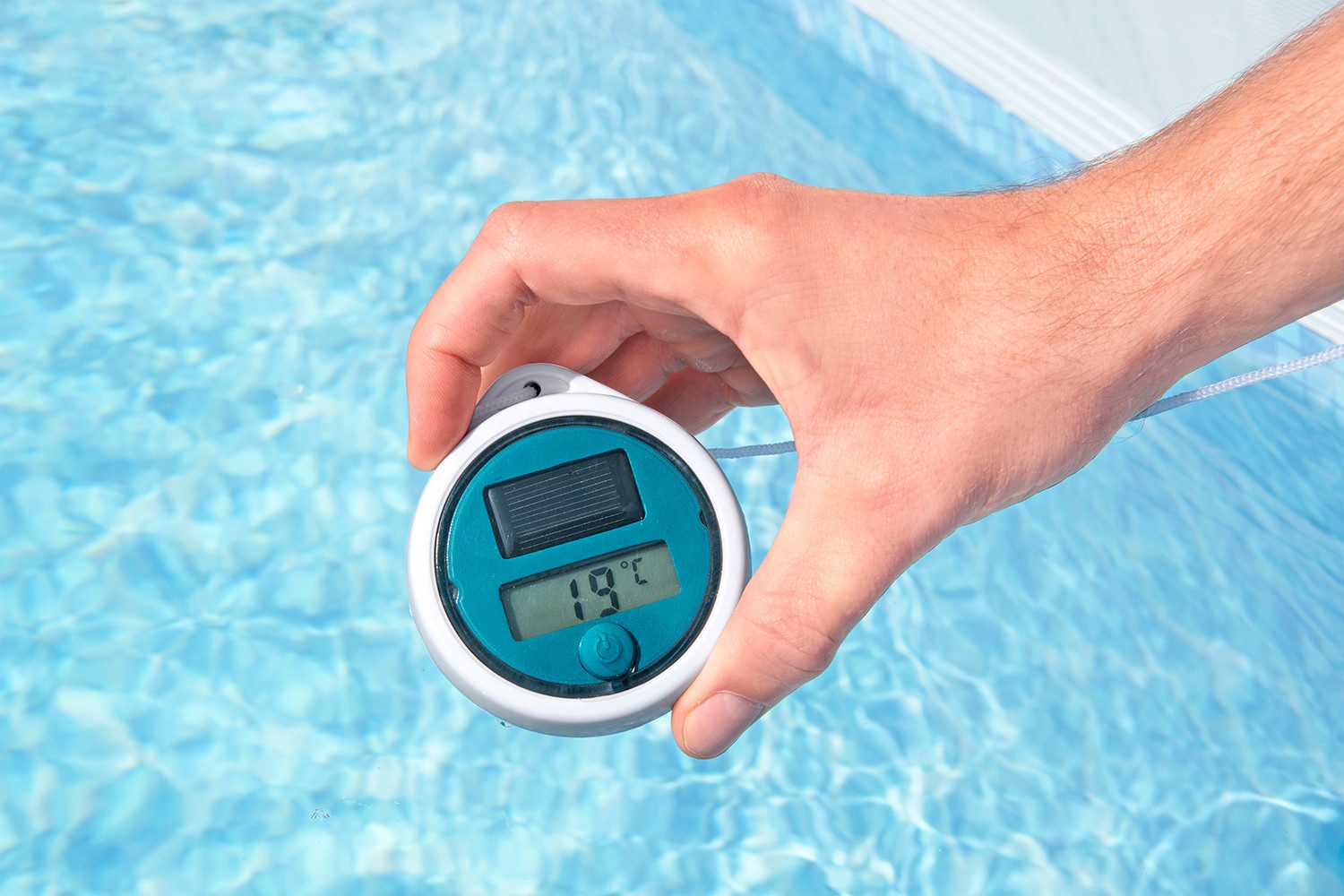 Bestway Schwimmthermometer mit digitaler Anzeige, Packung 1-tlg., Leicht ablesbares beleuchtetes LCD-Display, Einfache Bedienung per Knopfdruck
